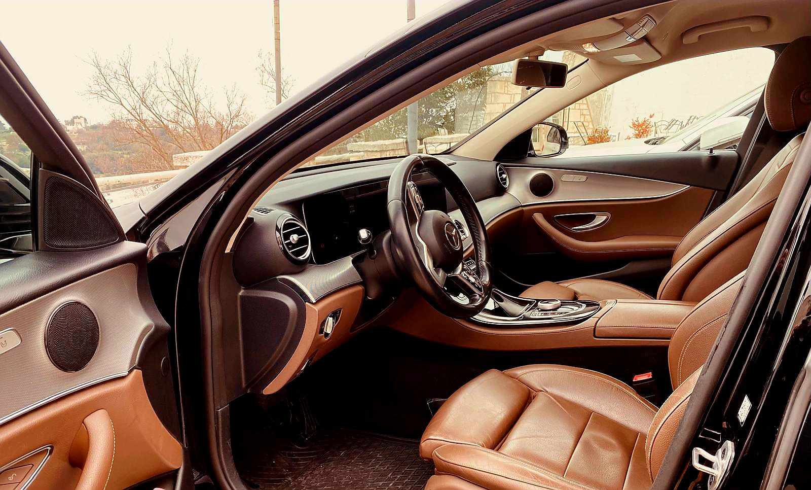 Luxury Mercedes in Italy 