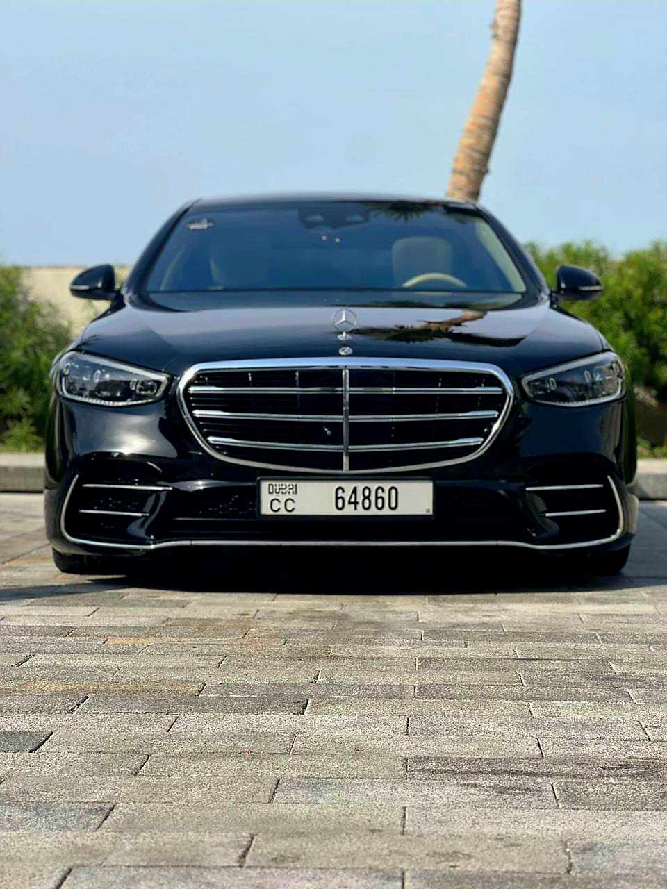 Rent Mercedes S and V class with chauffeur in JAE (Dubai)