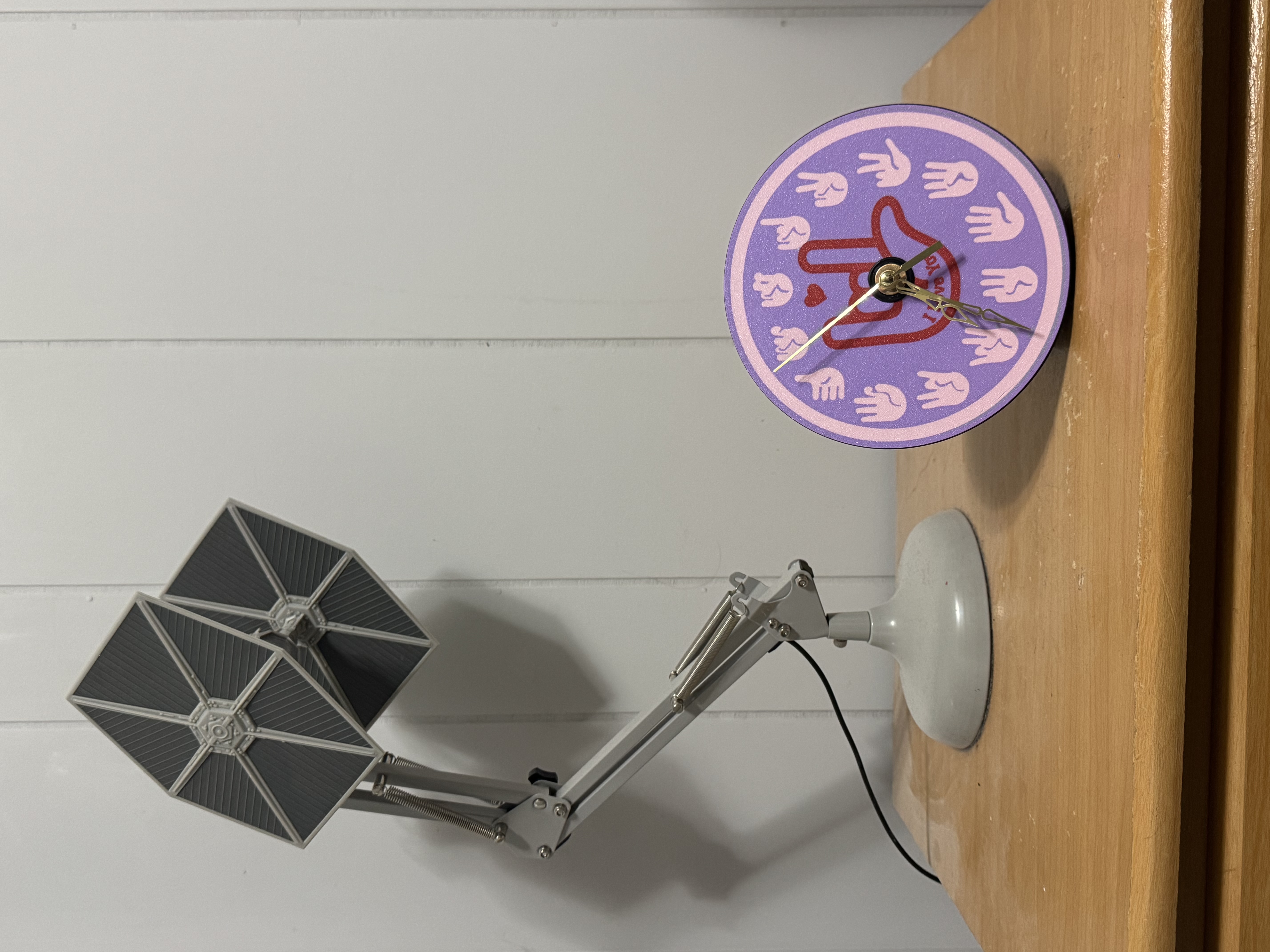 ASL Desktop Clock- ASL Gesture Hand Numbers 