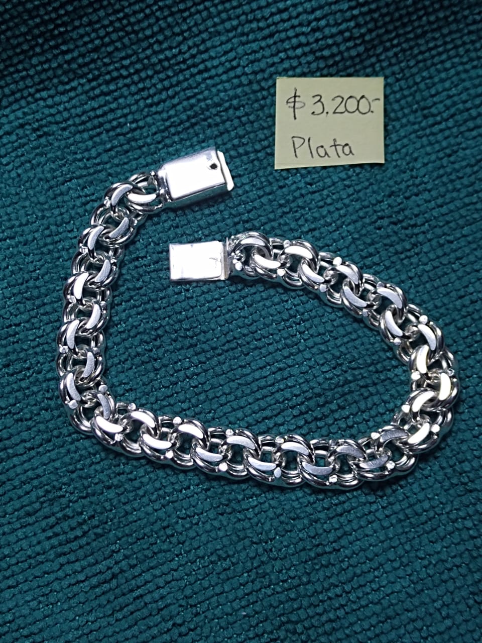 ESCLAVAS Y PULSERAS 2