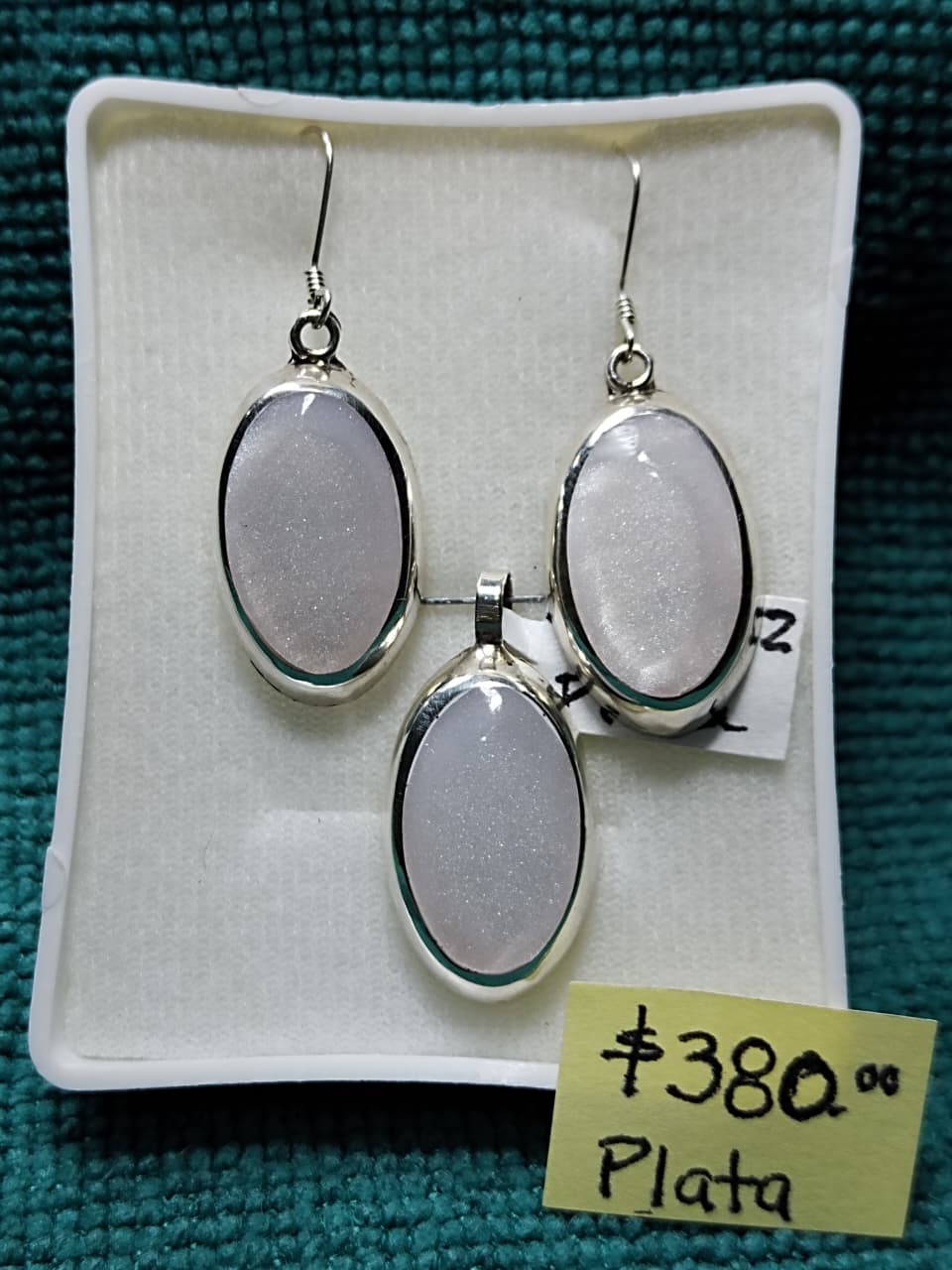 JUEGOS DE ARETES Y DIJES 4