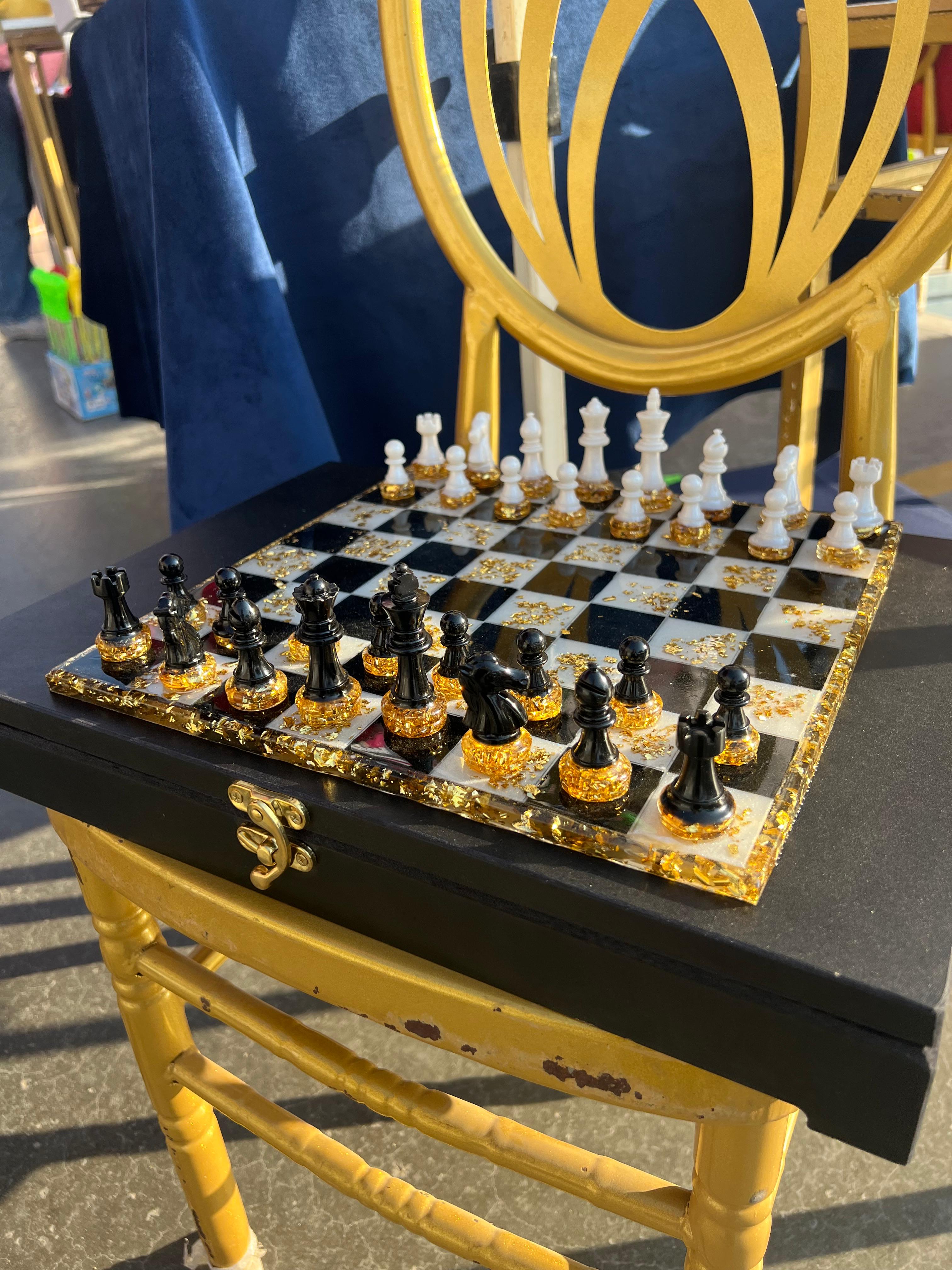 Chessboard Gold with white and black