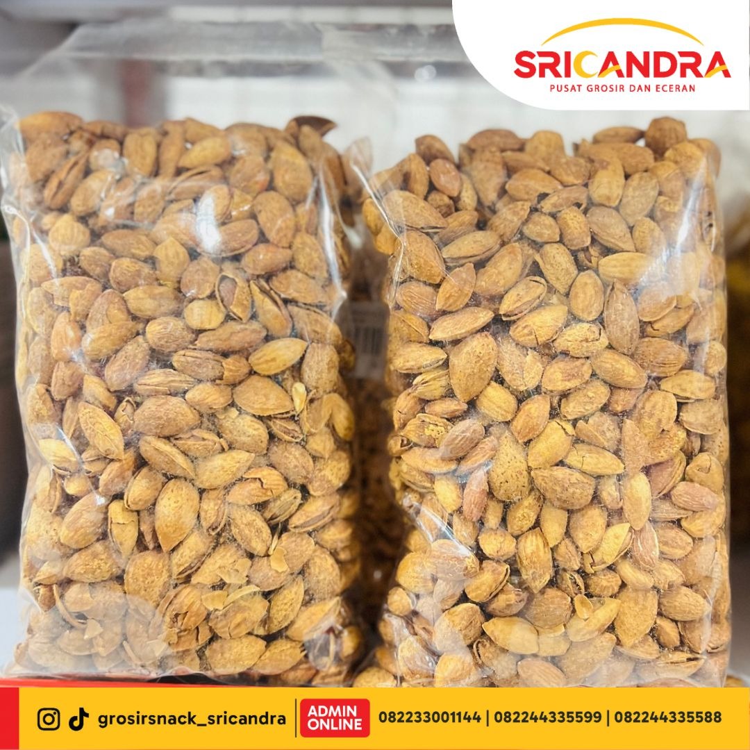 Selma Almond Cangkang 1kg
