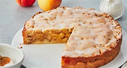 Covered German Apple Cake / "Gedeckter Apfelkuchen"