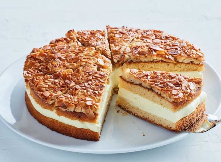 German Bee Sting Cake / "Bienenstich" (for local delivery only)