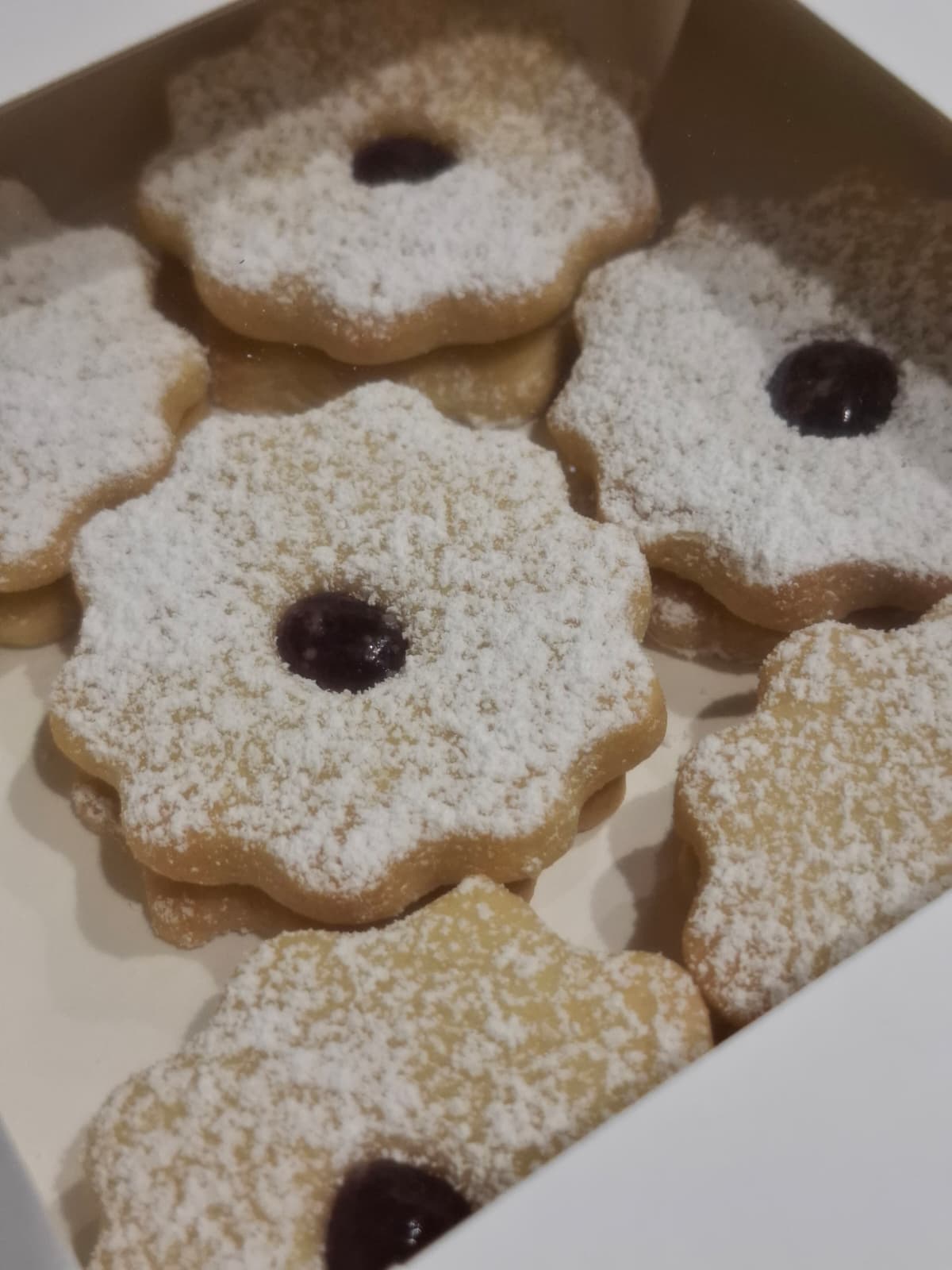 German Jam Cookies / "Spitzbuben"