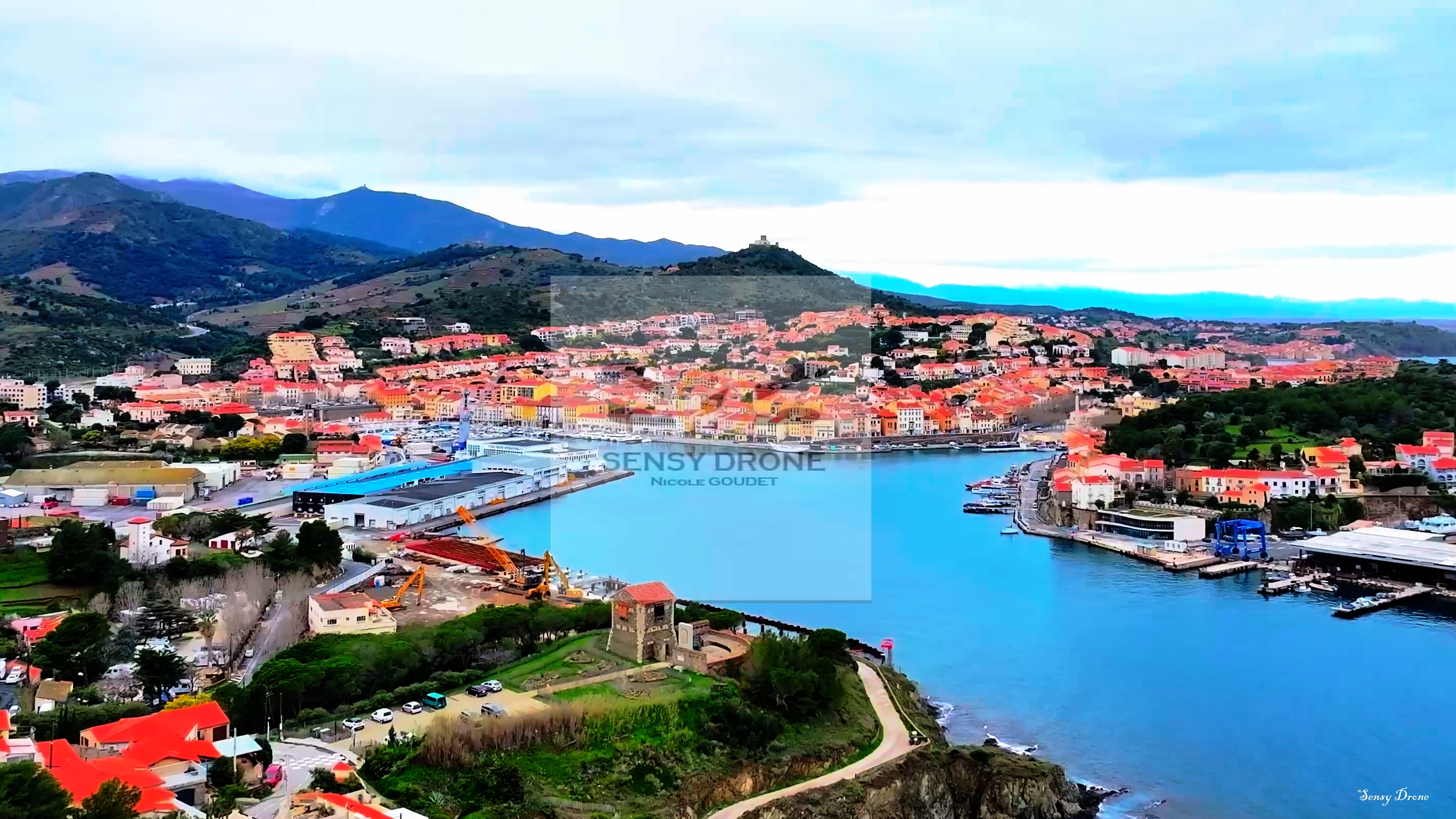 Port-Vendres - L'appel du large au bout du phare