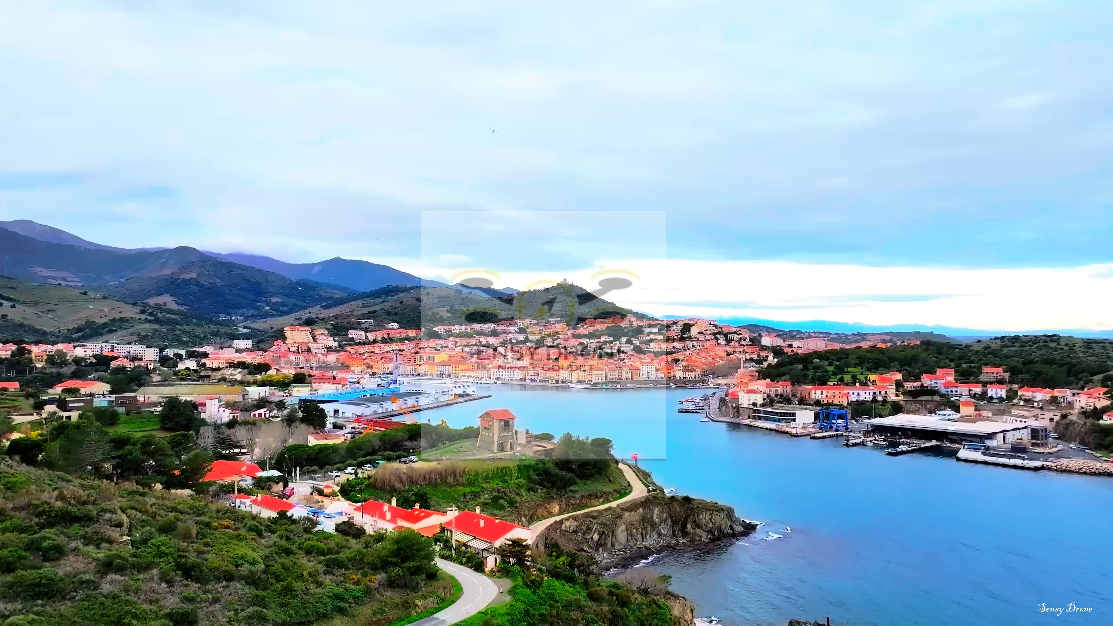Port-Vendres - L'appel du large au bout du phare
