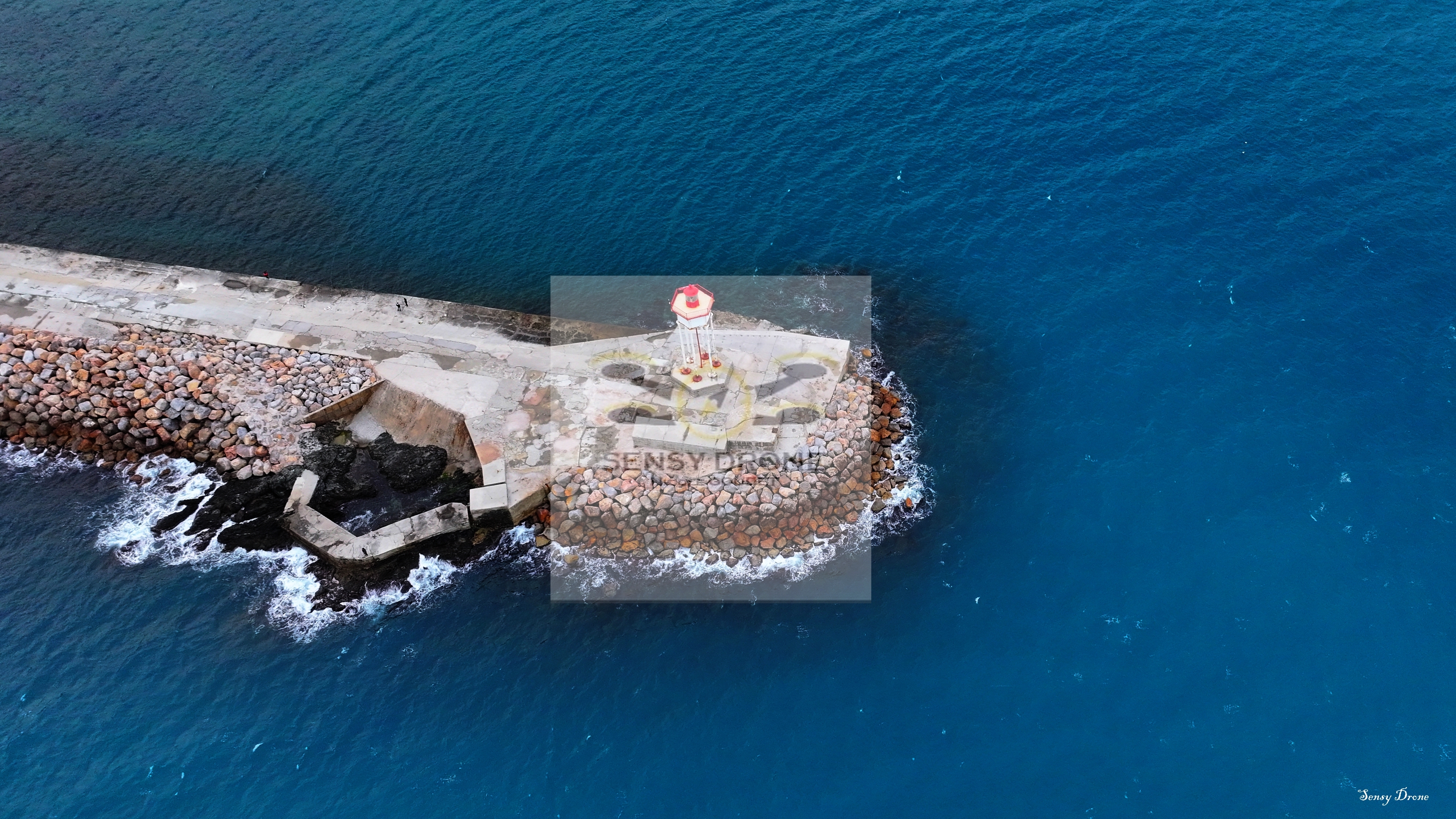 Port-Vendres - L'appel du large au bout du phare