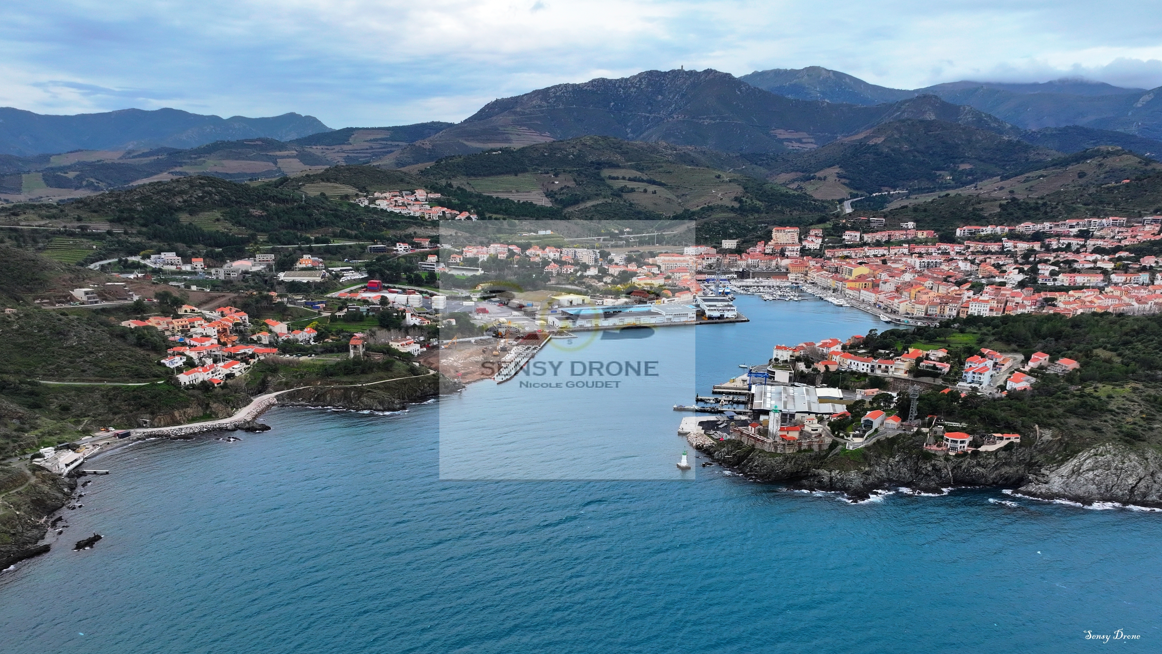 Port-Vendres - L'appel du large au bout du phare