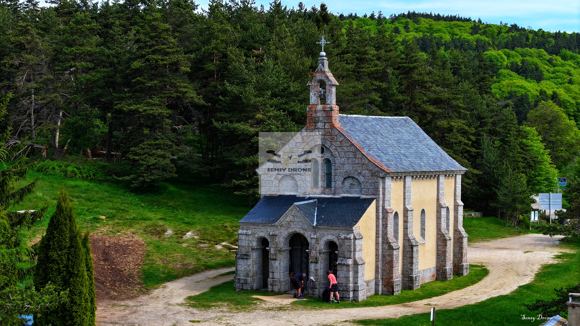 Chapelle Saint-Roch – Gardienne spirituelle du chemin