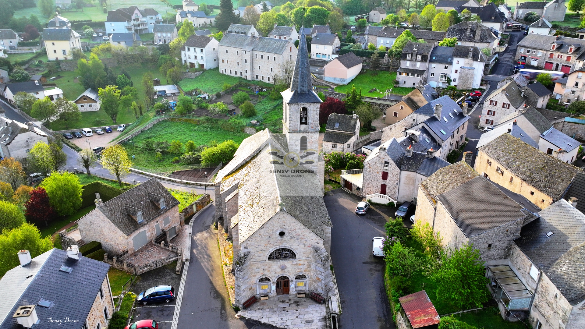 Aumont-Aubrac – Porte de l’Aubrac sur la voie du Puy