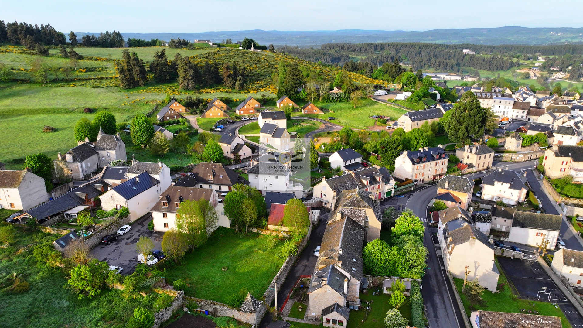 Aumont-Aubrac – Porte de l’Aubrac sur la voie du Puy