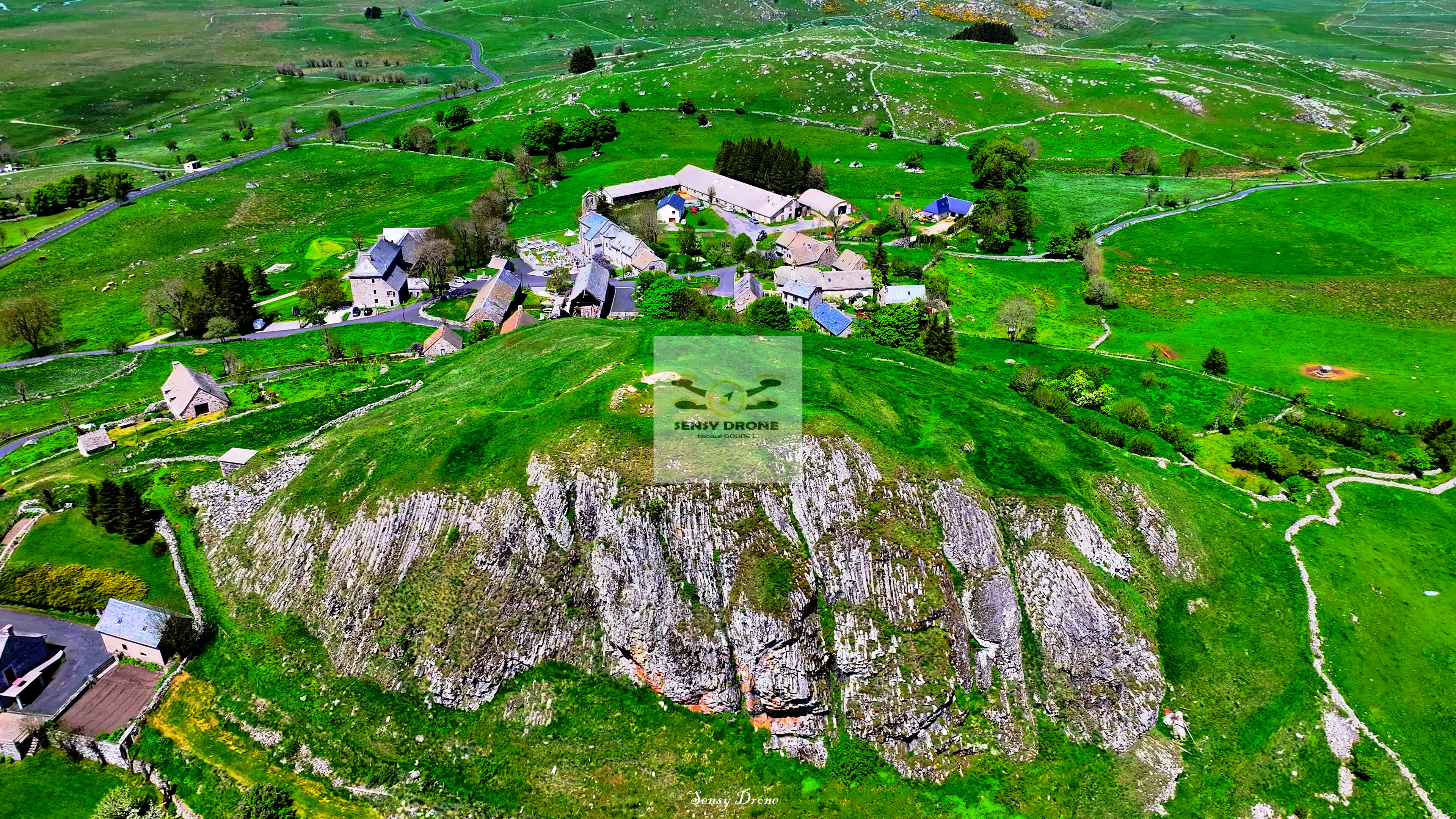 Marchastel – Au cœur de l’Aubrac, terre de silence et de vent