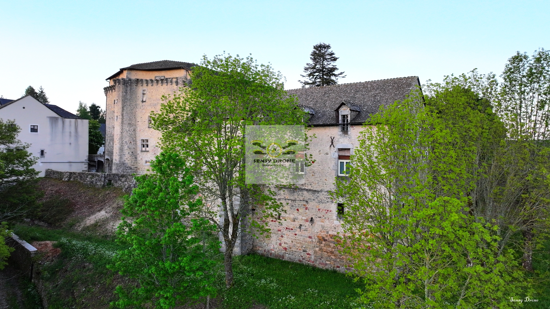 Saint-Alban-sur-Limagnole – Cœur de Margeride vu du ciel