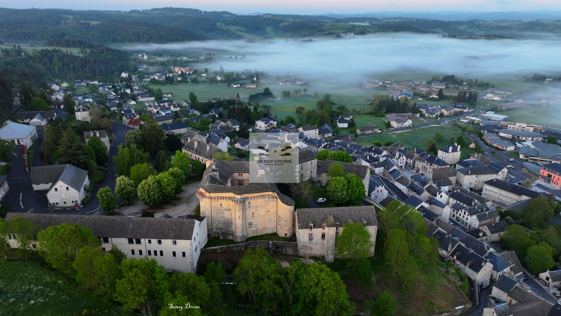 Saint-Alban-sur-Limagnole – Cœur de Margeride vu du ciel