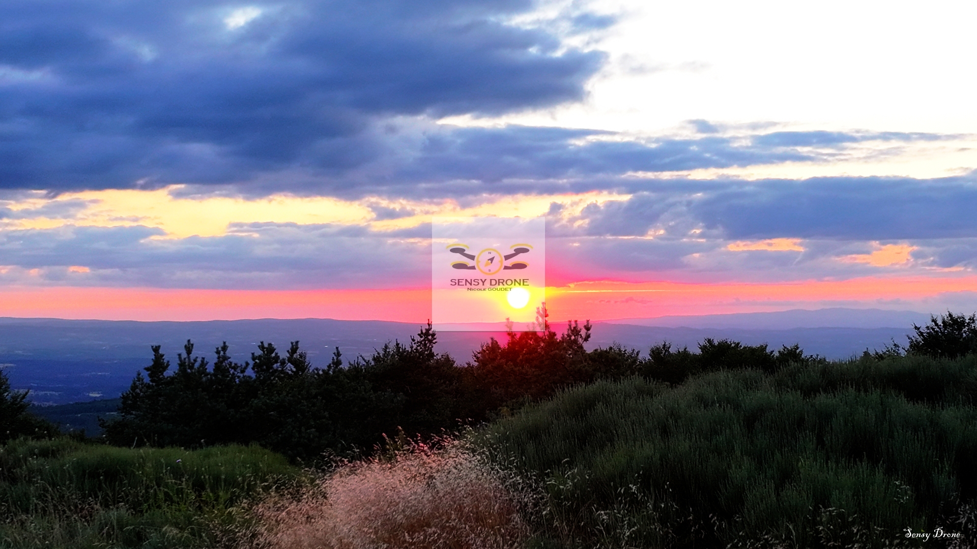 Coucher de soleil sur Fortunio – Margeride en feu