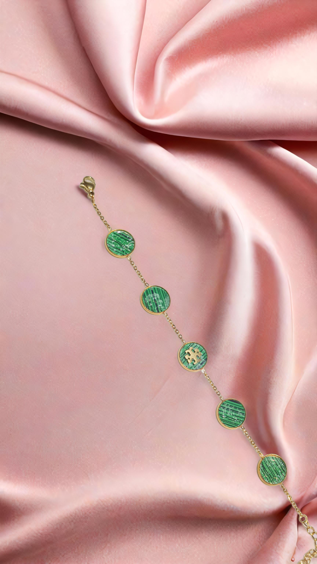 Elegant Green Gold Bracelet