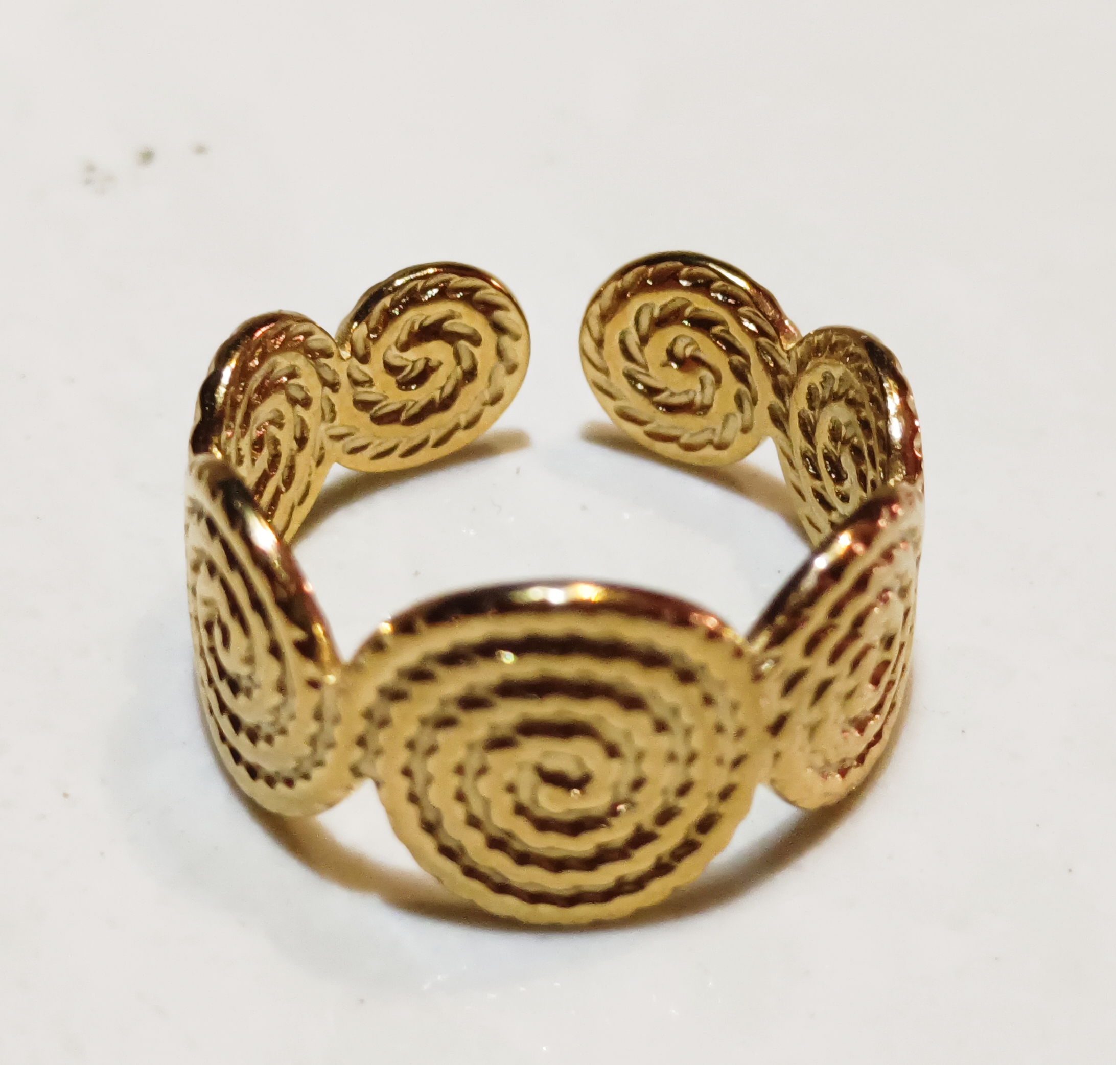 Gold Spiral Finger Ring