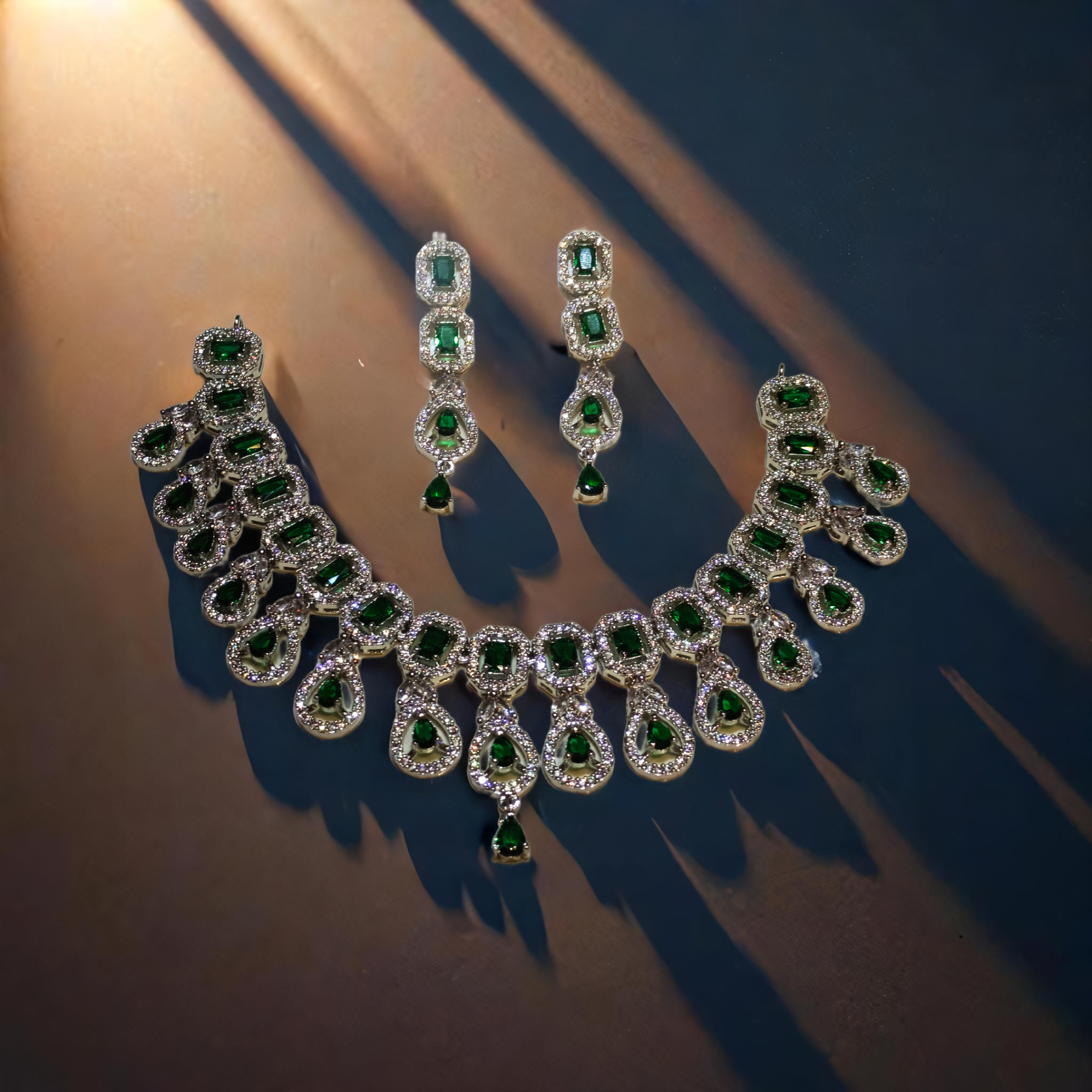 Elegant Emerald Jewelry Set