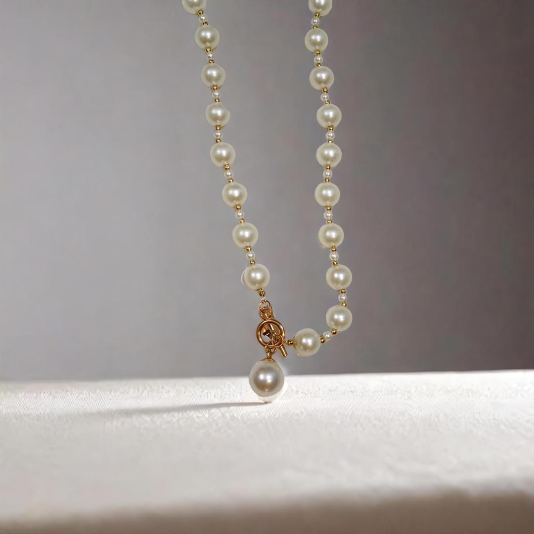 Elegant Pearl Necklace