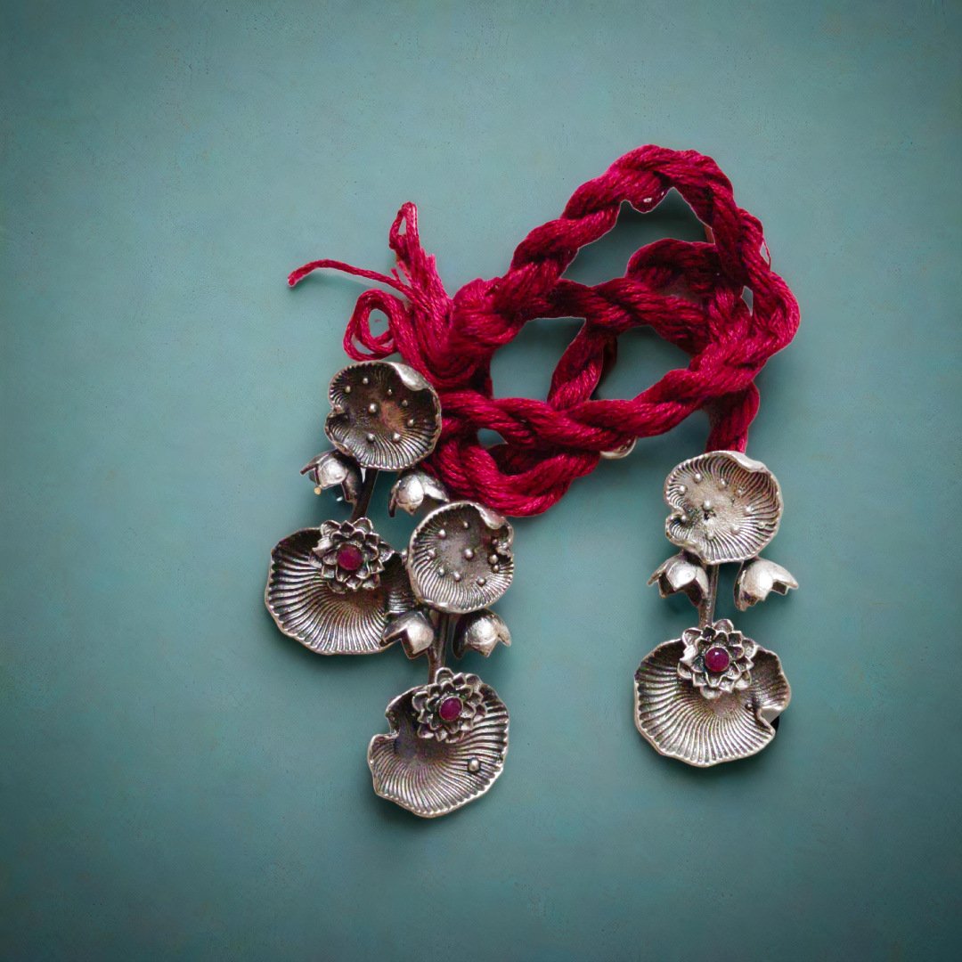 Handcrafted Silver NECKLACE