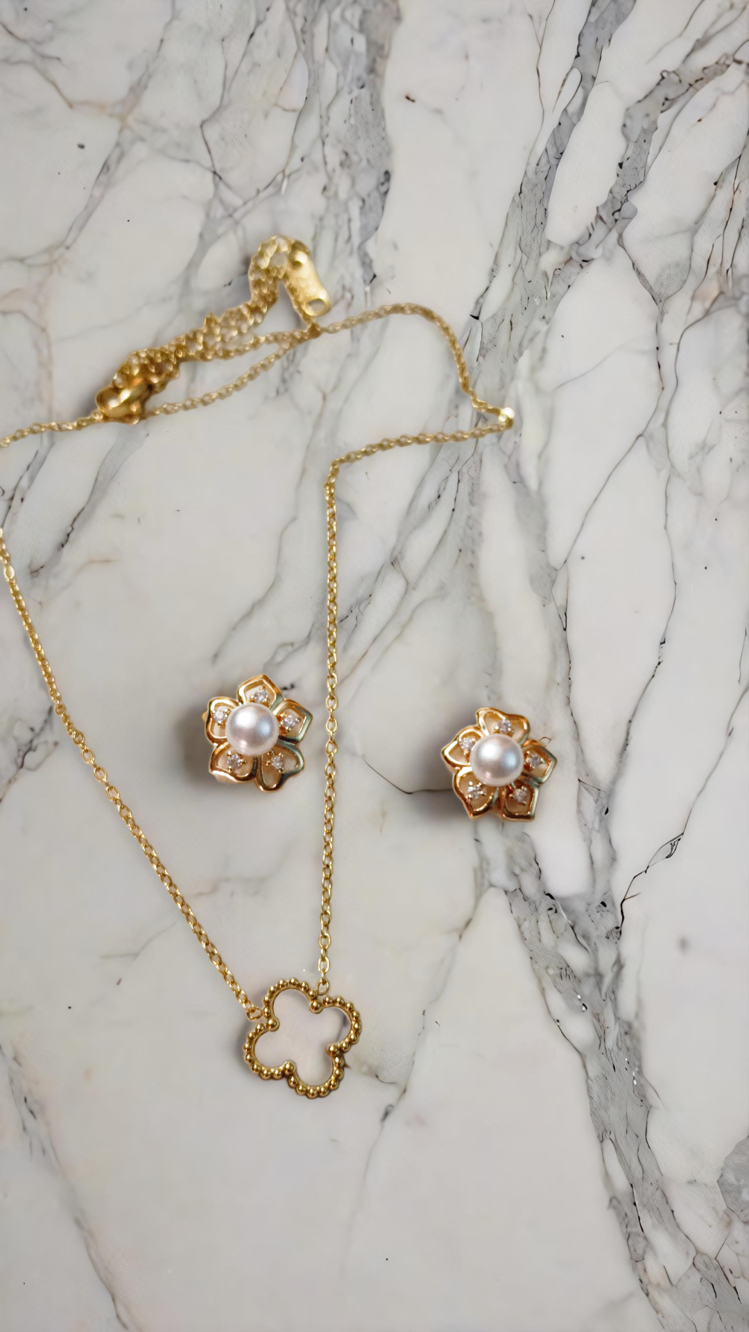 Gold Flower Jewelry Set