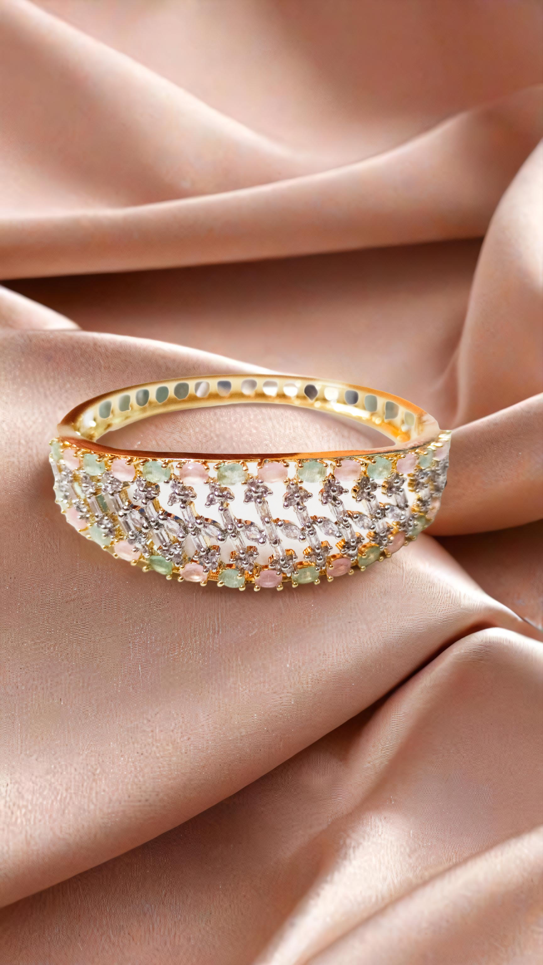 Elegant Gold Bracelet