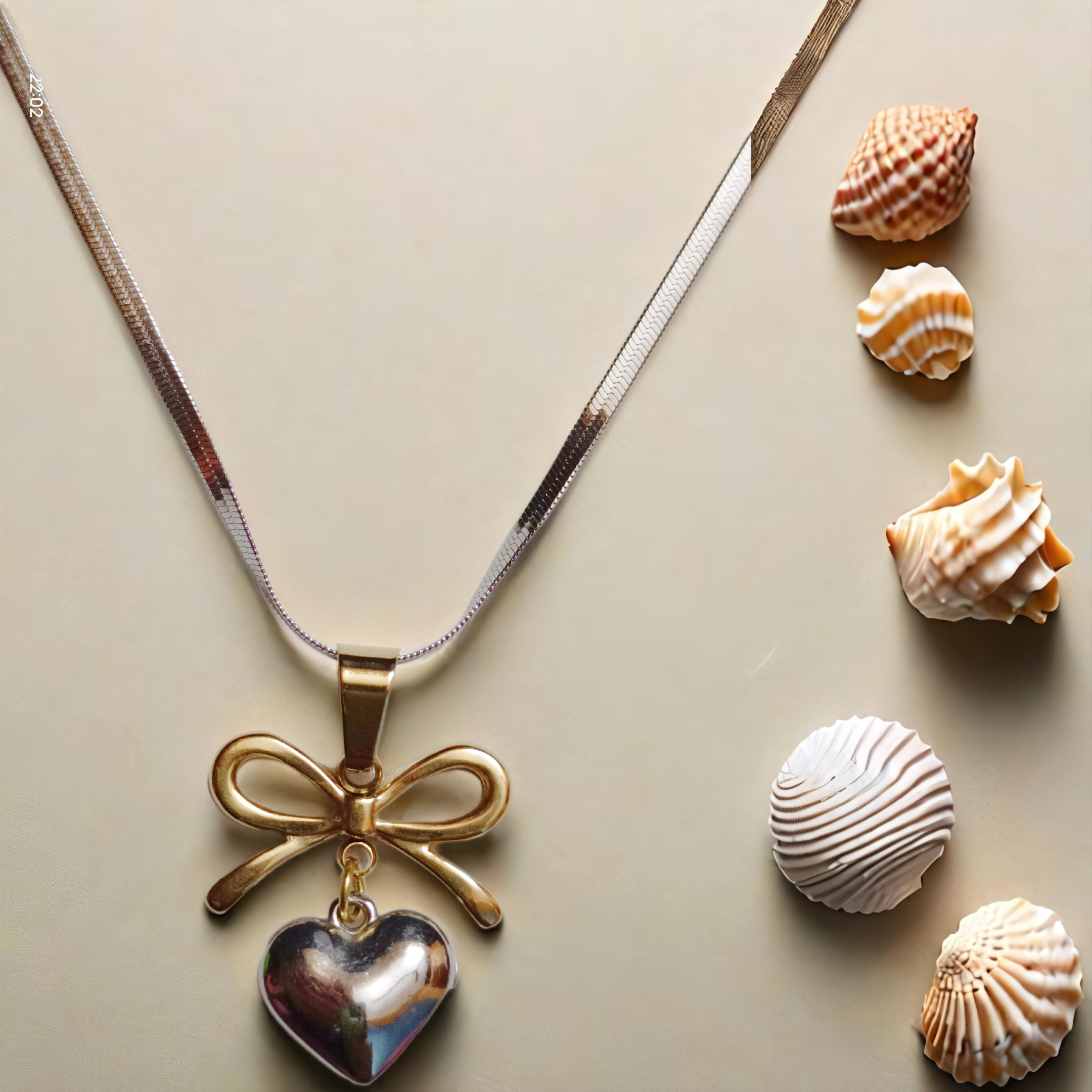 Gold Pendant Necklace