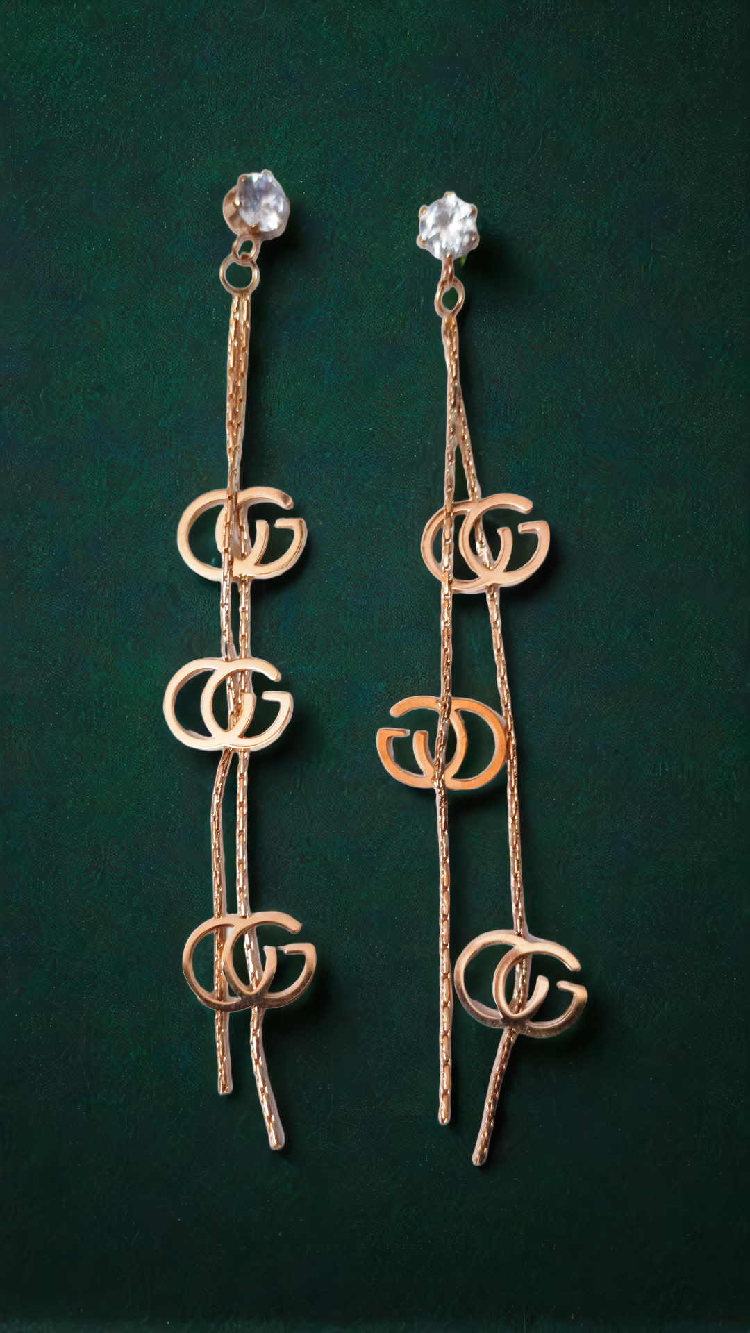Elegant Gold Dangling Earrings