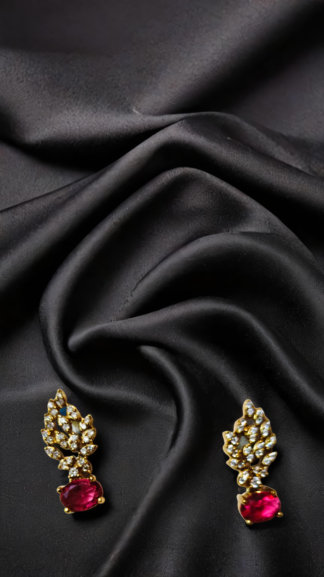  muilty colour stones studded mehendi polish necklace set