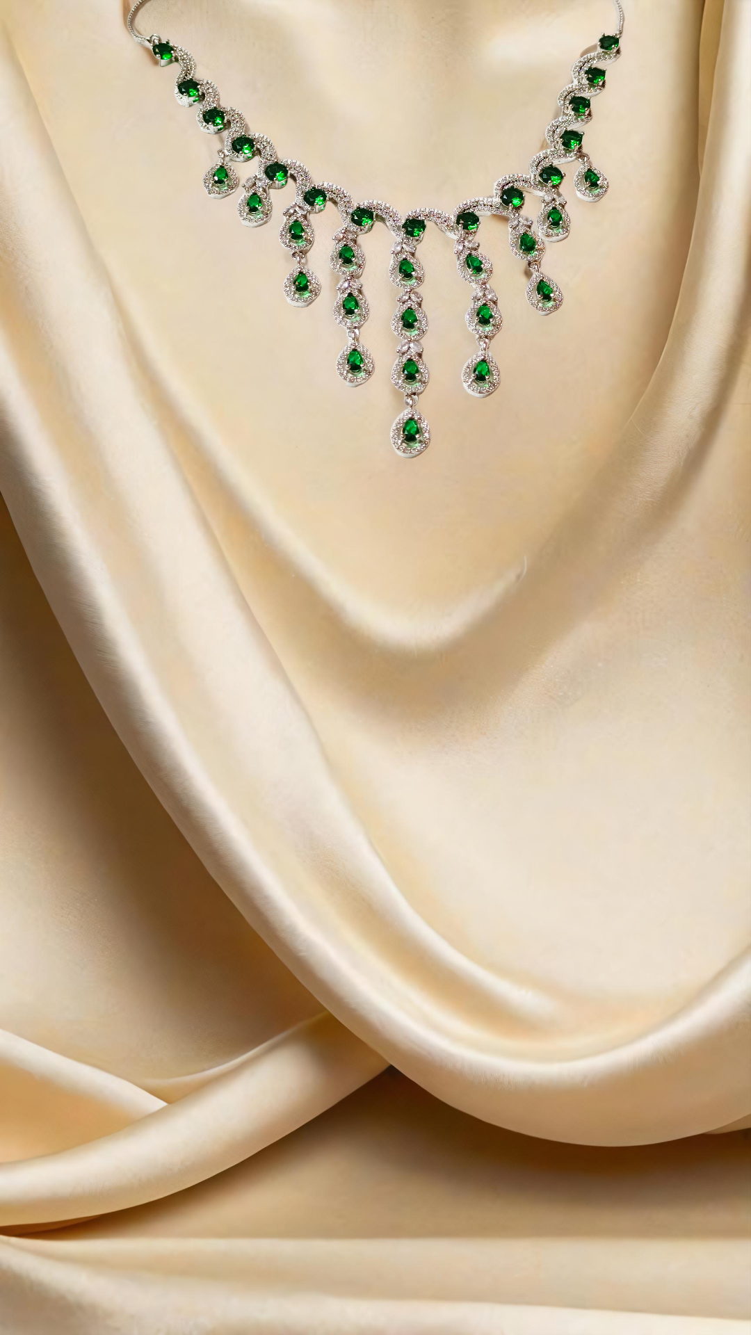 fountain necklace set