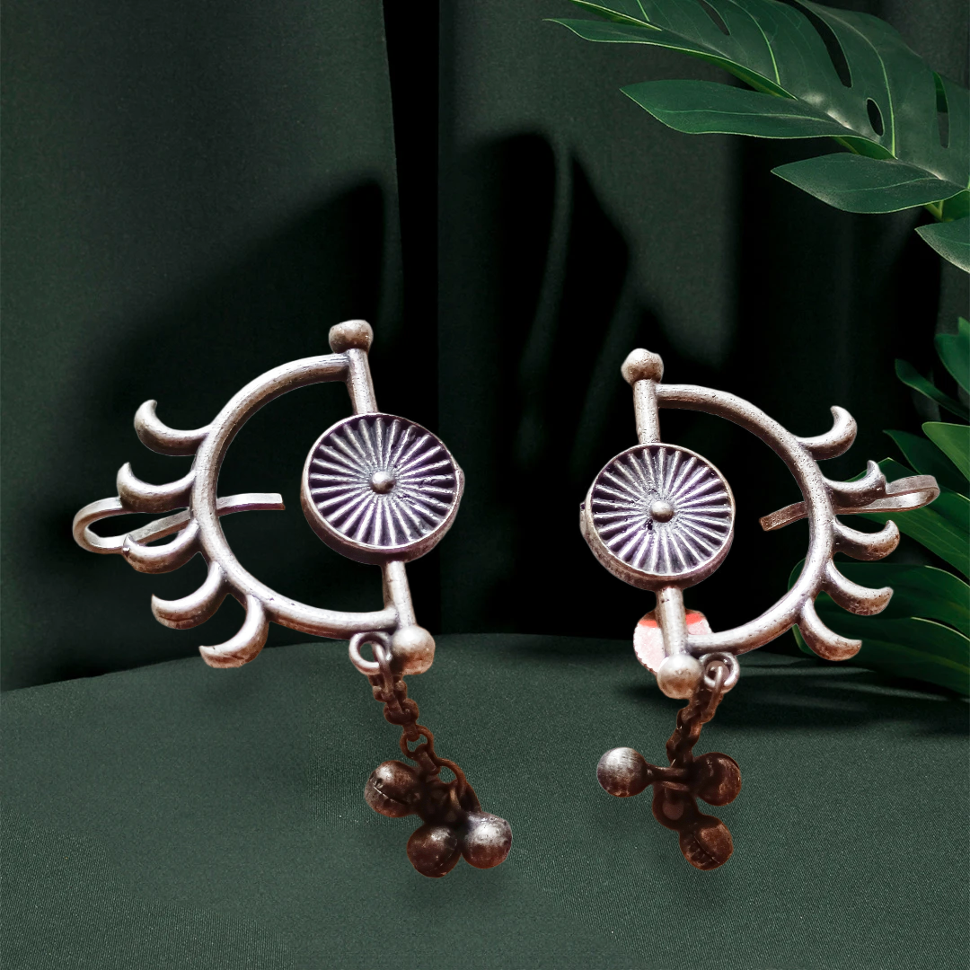 Handcrafted Silver Earrings,,trendy look earcuff silver replica