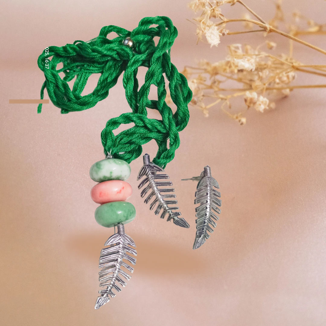 Handcrafted Leaf Pendant Jewelry Set