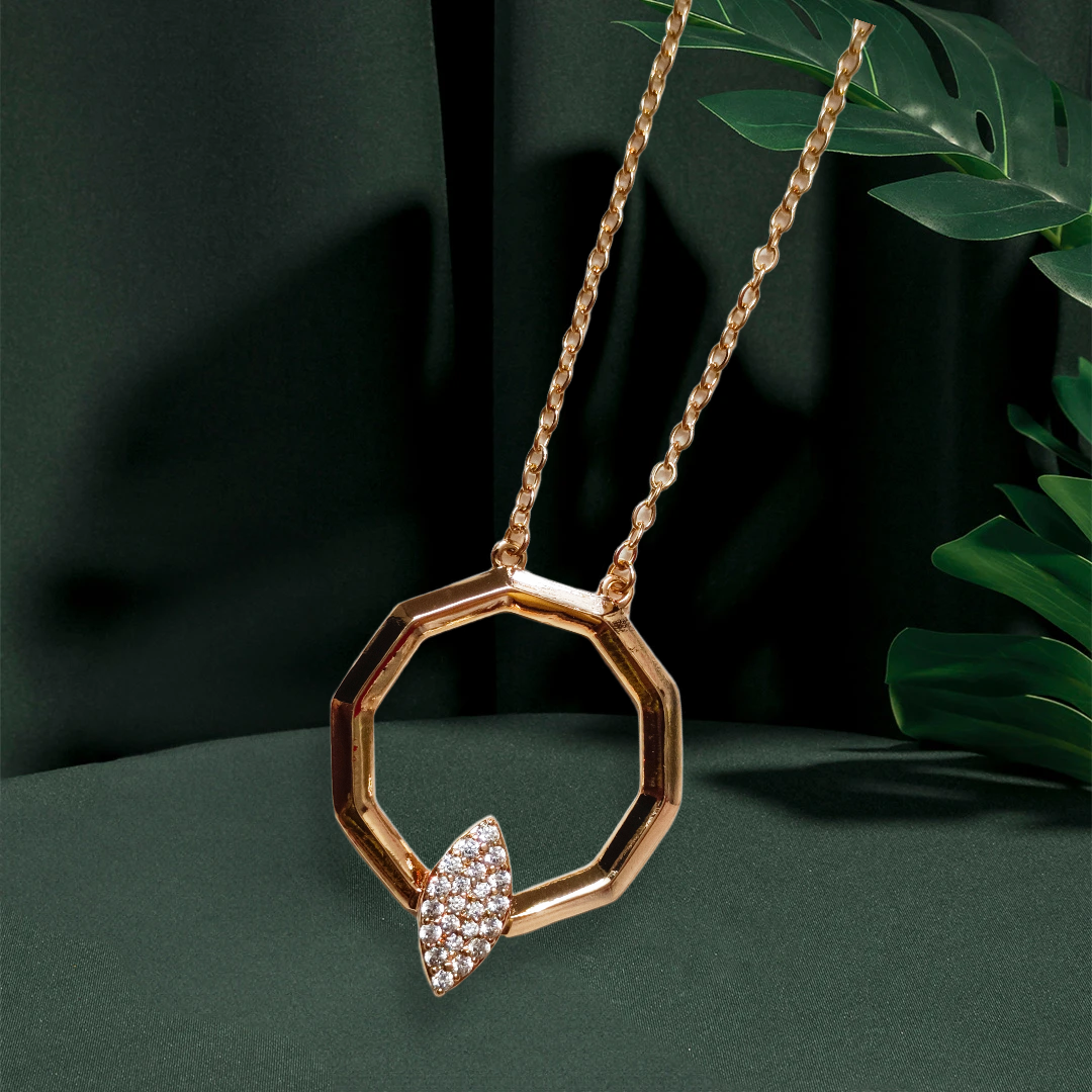 Geometric Pendant Necklace,demifing bigsize pendent with chain