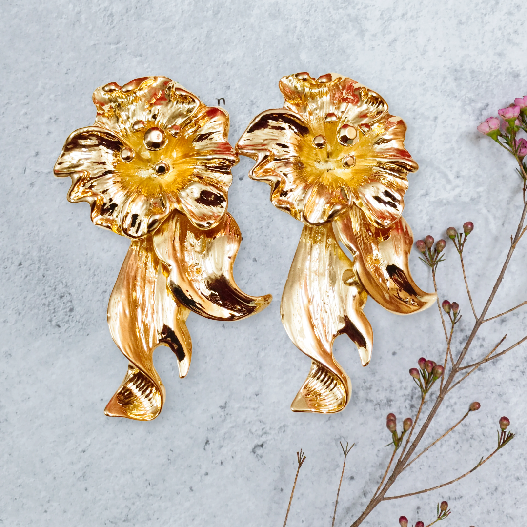 Gold Floral Statement Earrings,flower leaf earings anti turnish
