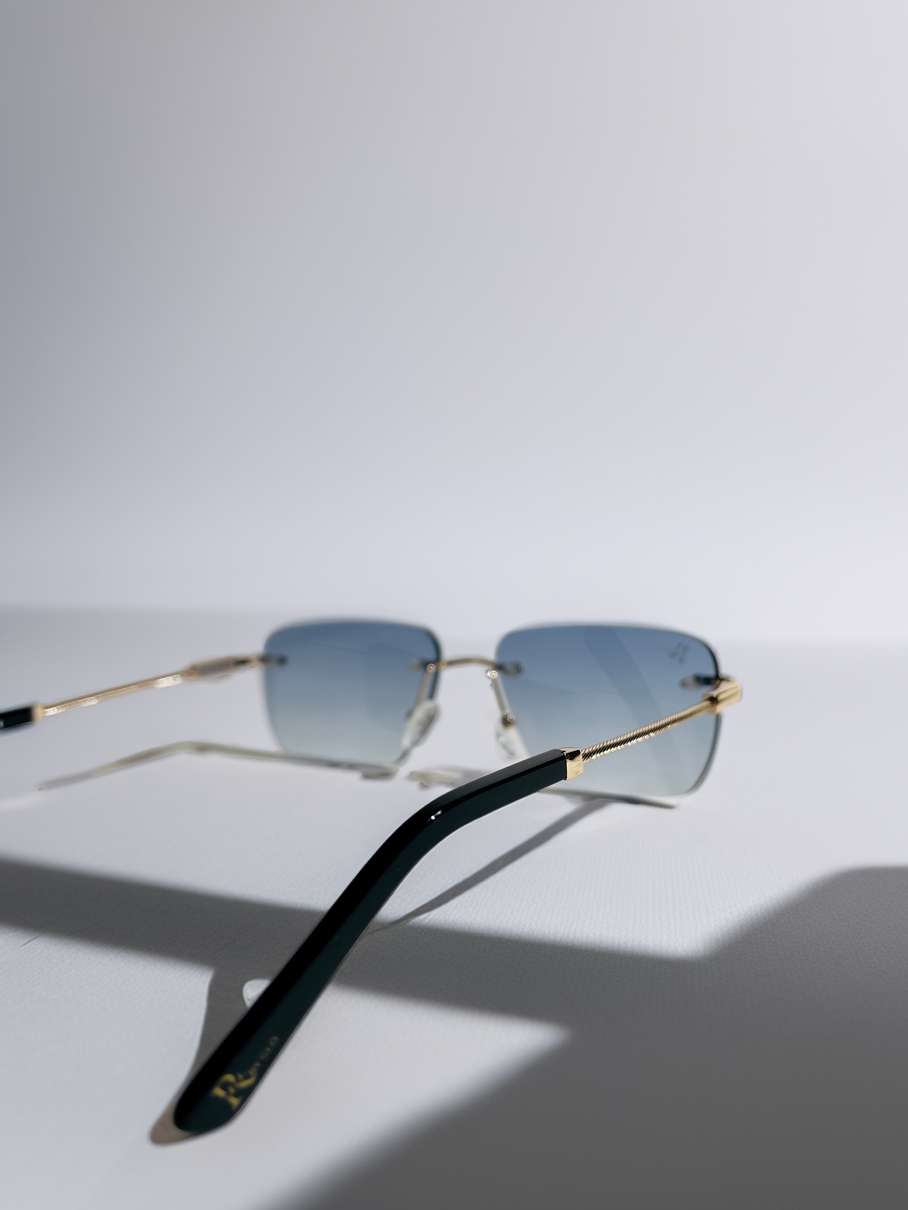 Levi sunglasses (blue)