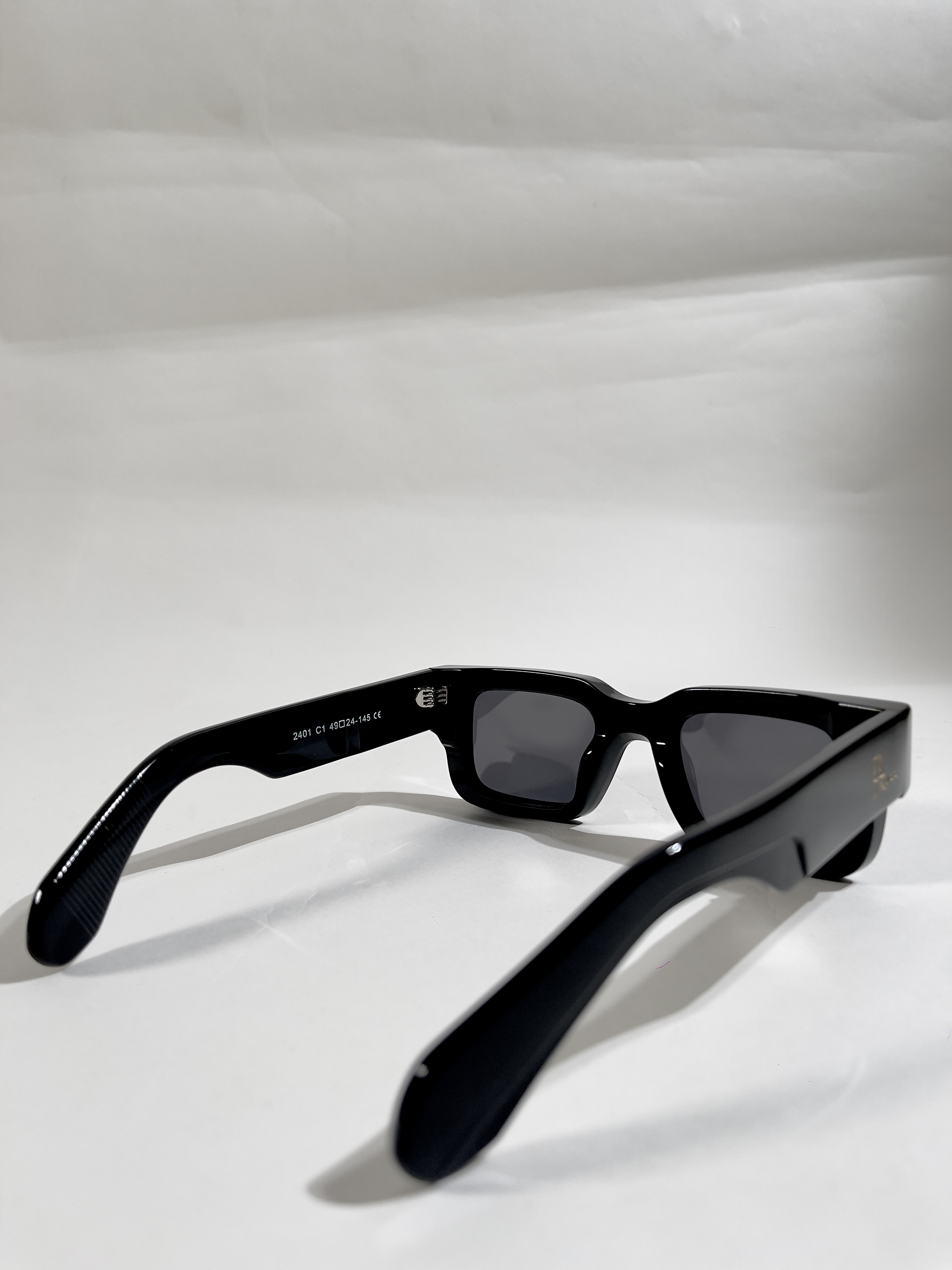 REMY - black