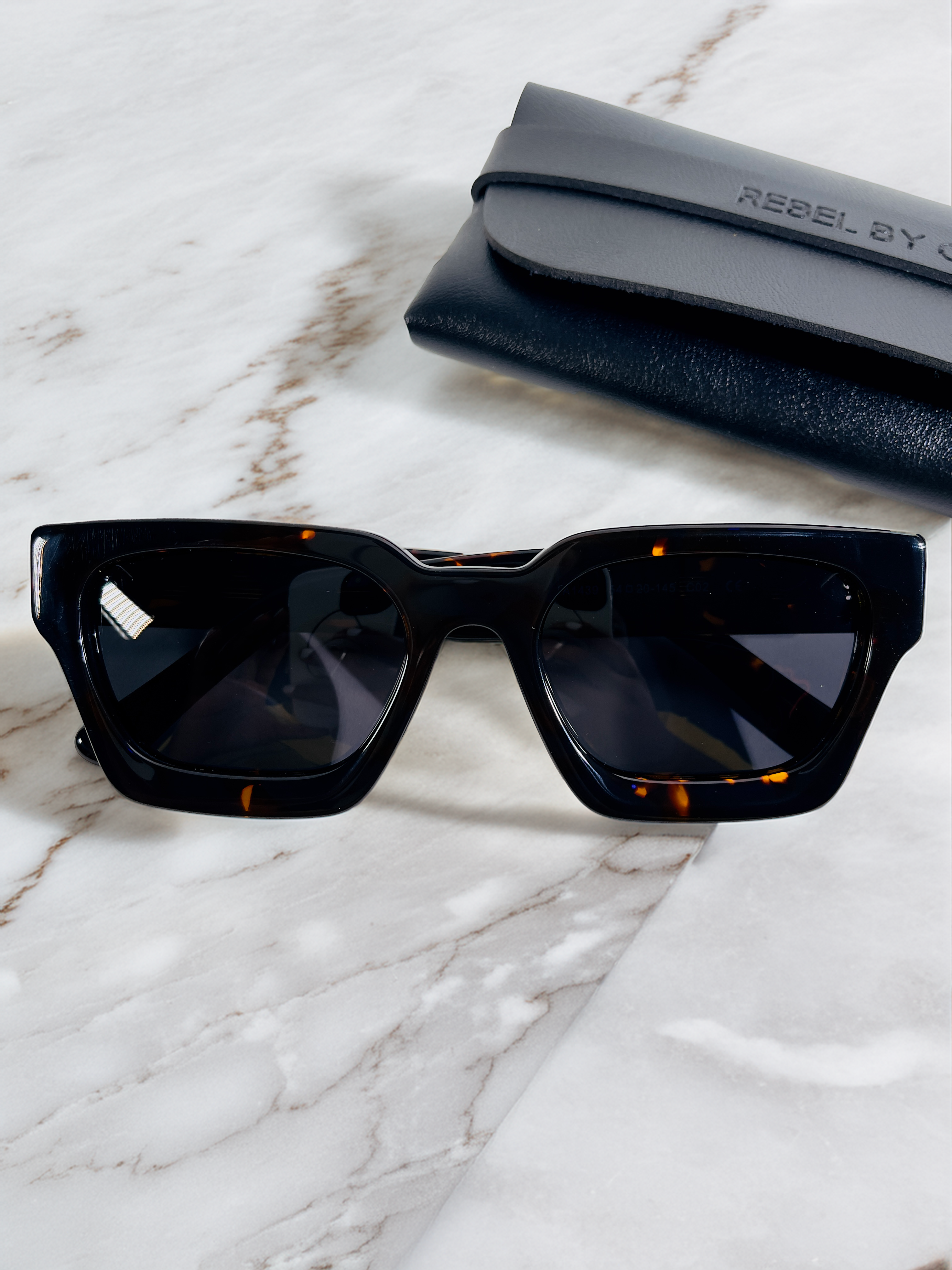 Benny acetate - tort