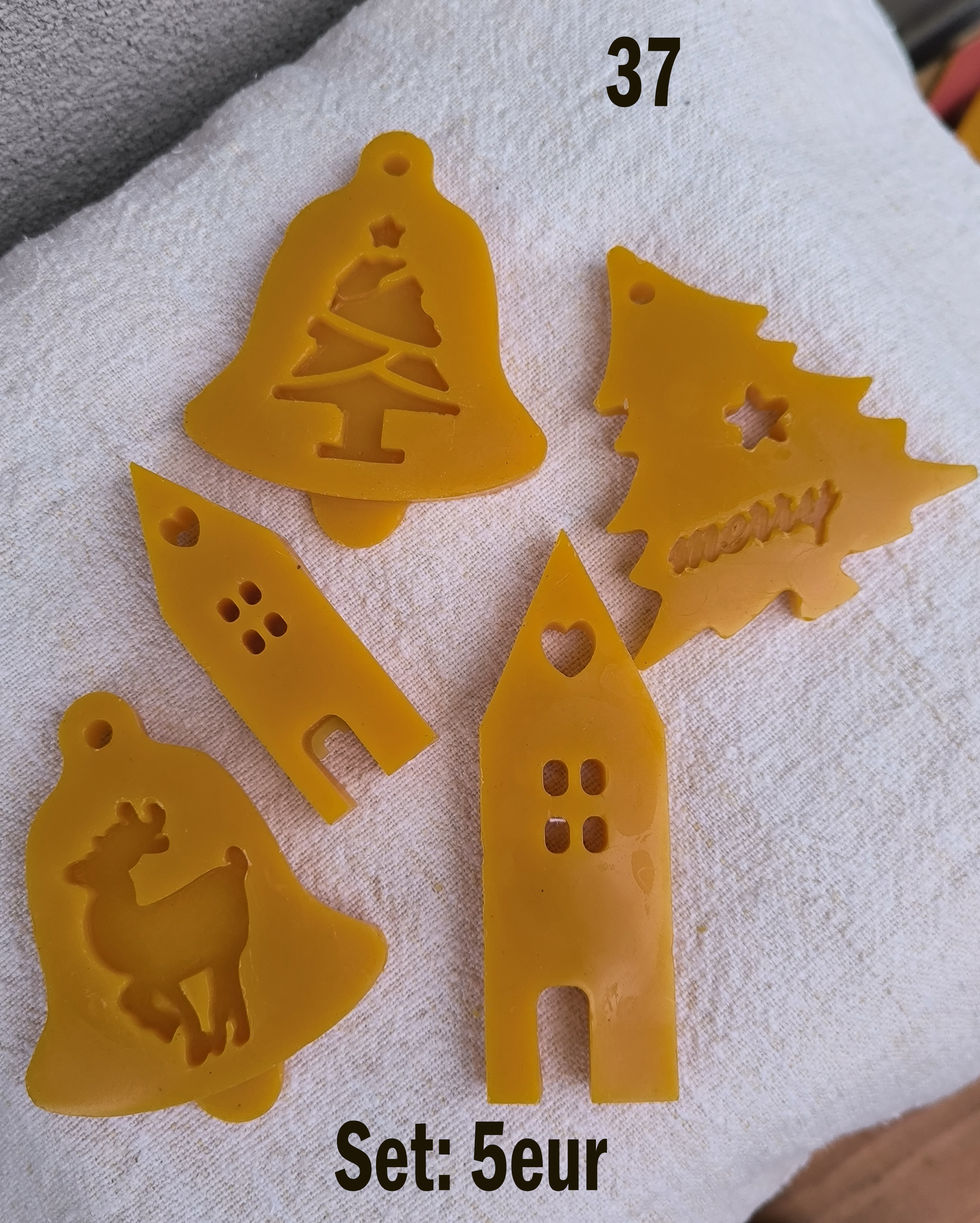 ukrasi za bor od voska br. 37