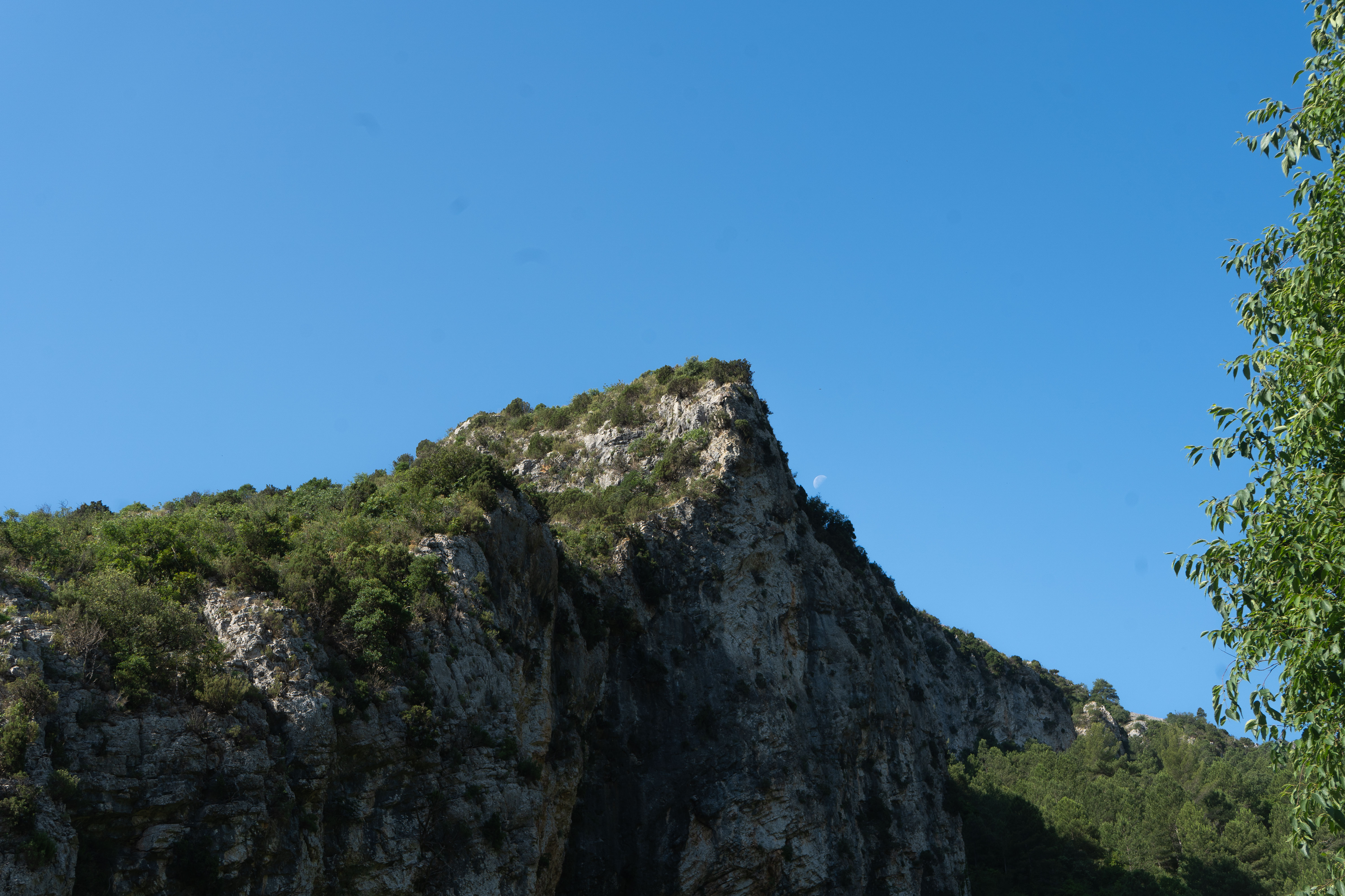 Photo montagnes prise à Saint-Guilhem-le-Désert2