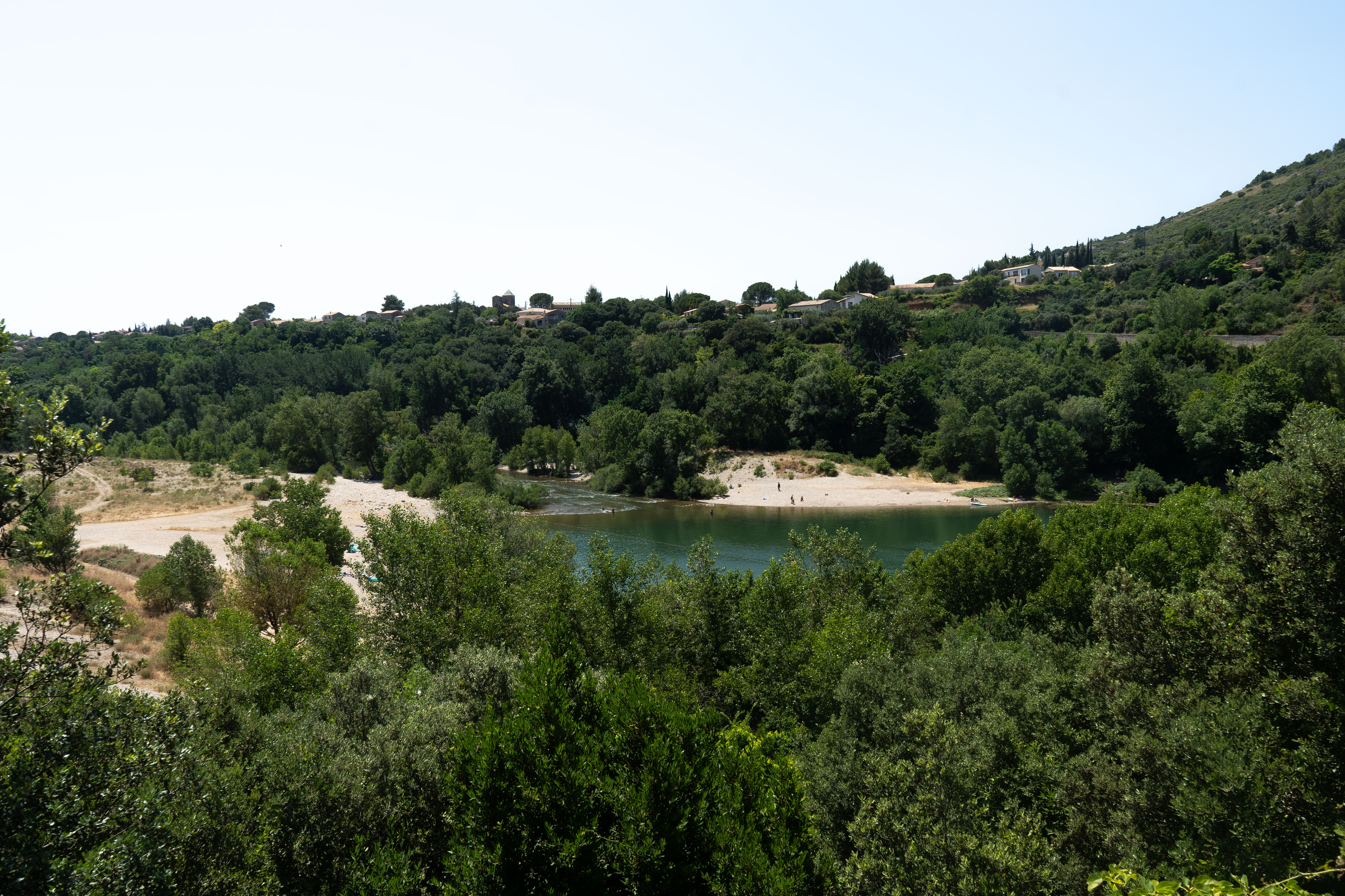 Fraîcheur d’été – Vue sur la plage du Pont du Diable