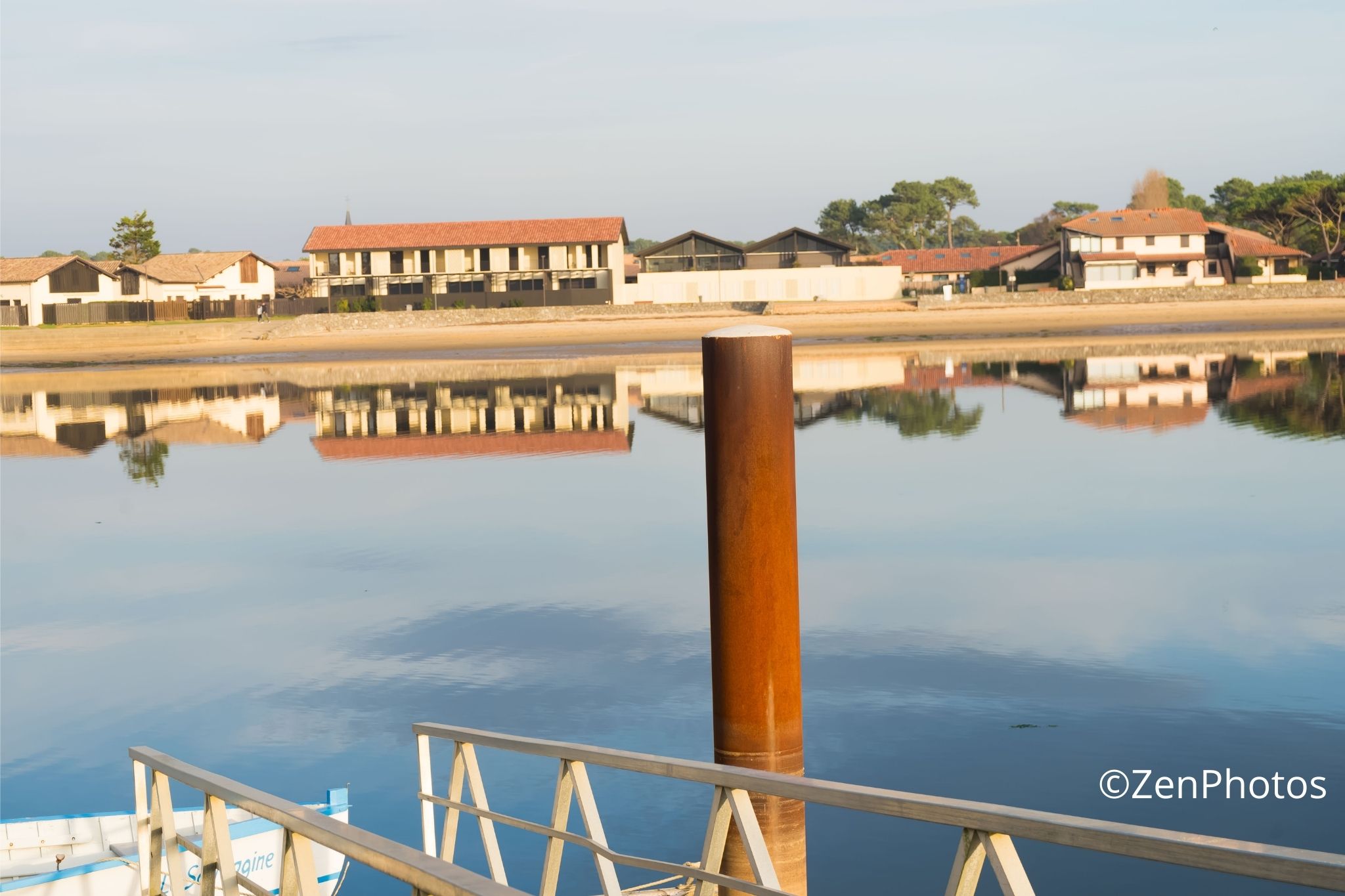 Lac de Vieux-Boucau vu depuis le pont – Photo paysage apaisant