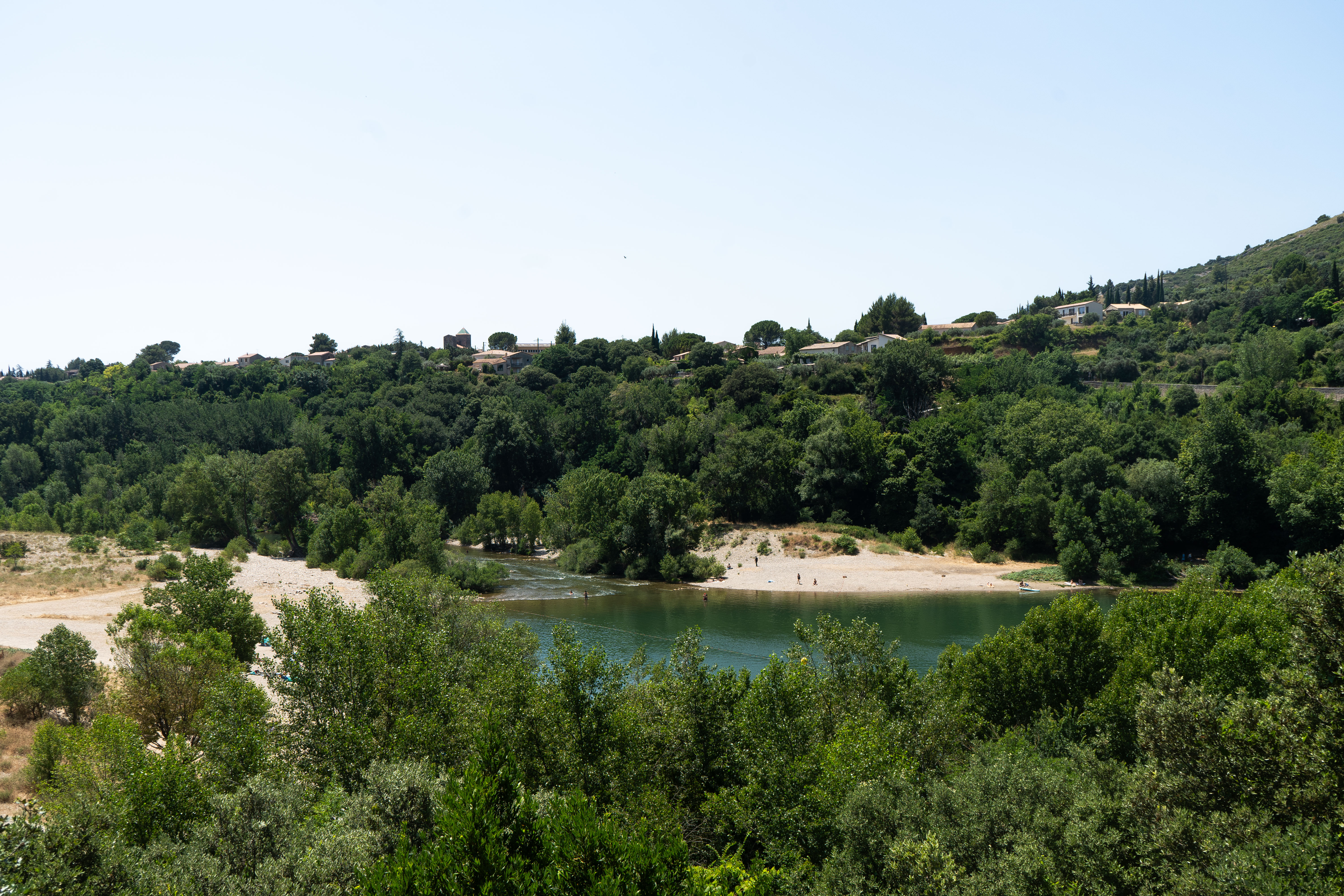Fraîcheur d’été – Vue sur la plage du Pont du Diable