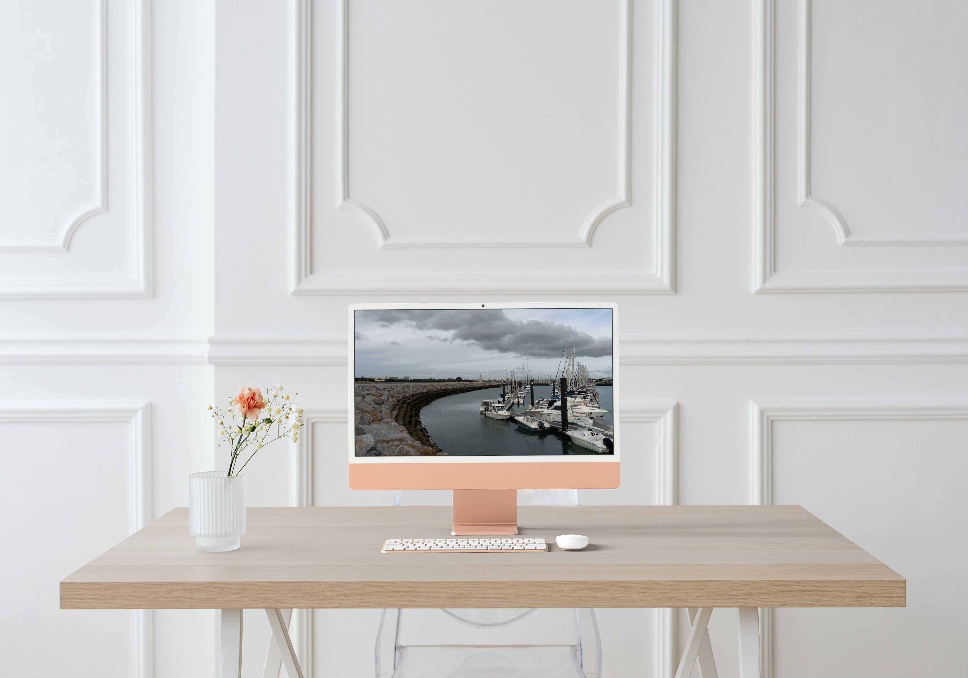 Vue marine depuis le port des Minimes – Les tours de La Rochelle à l’horizon