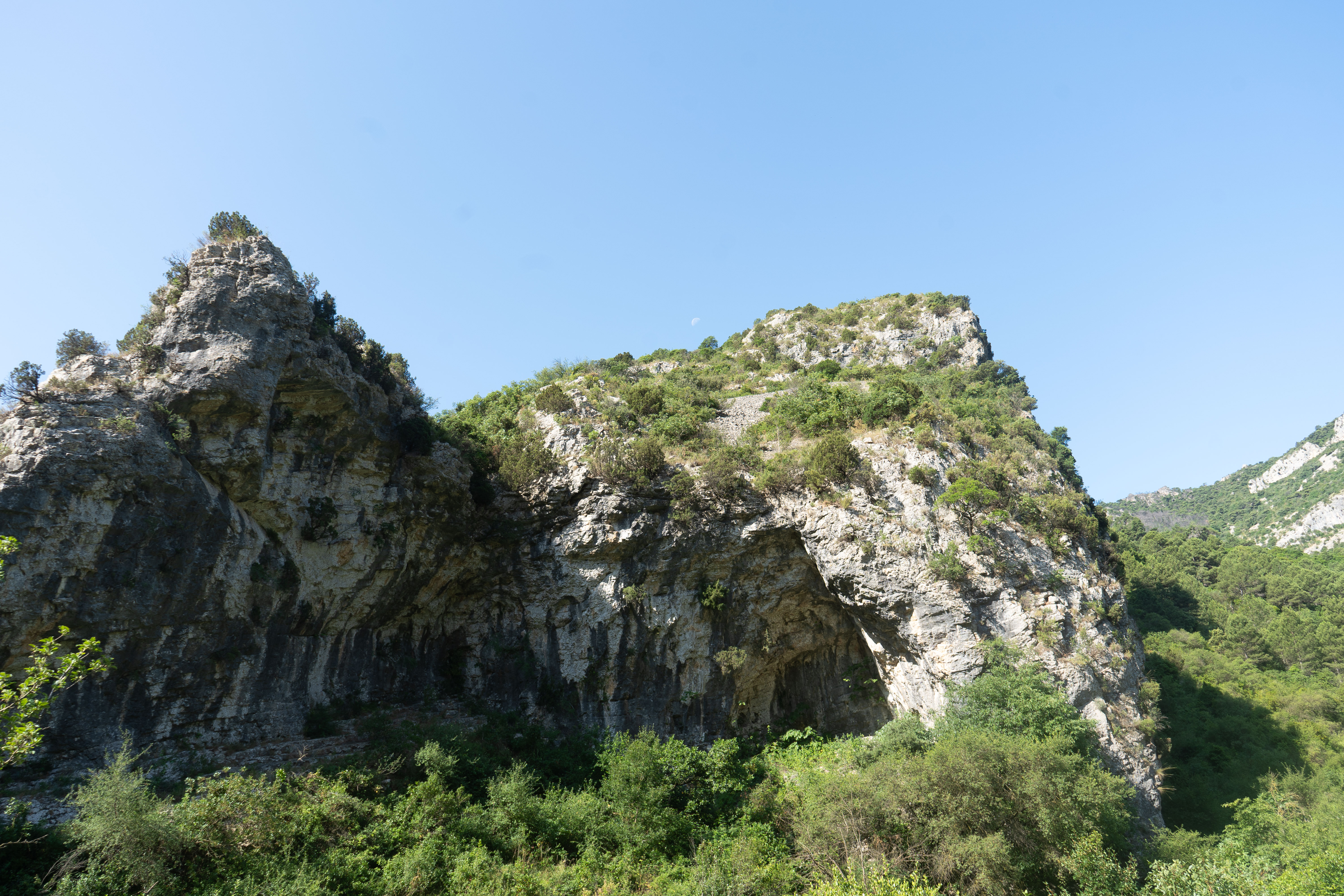 Photo montagnes prise à Saint-Guilhem-le Désert