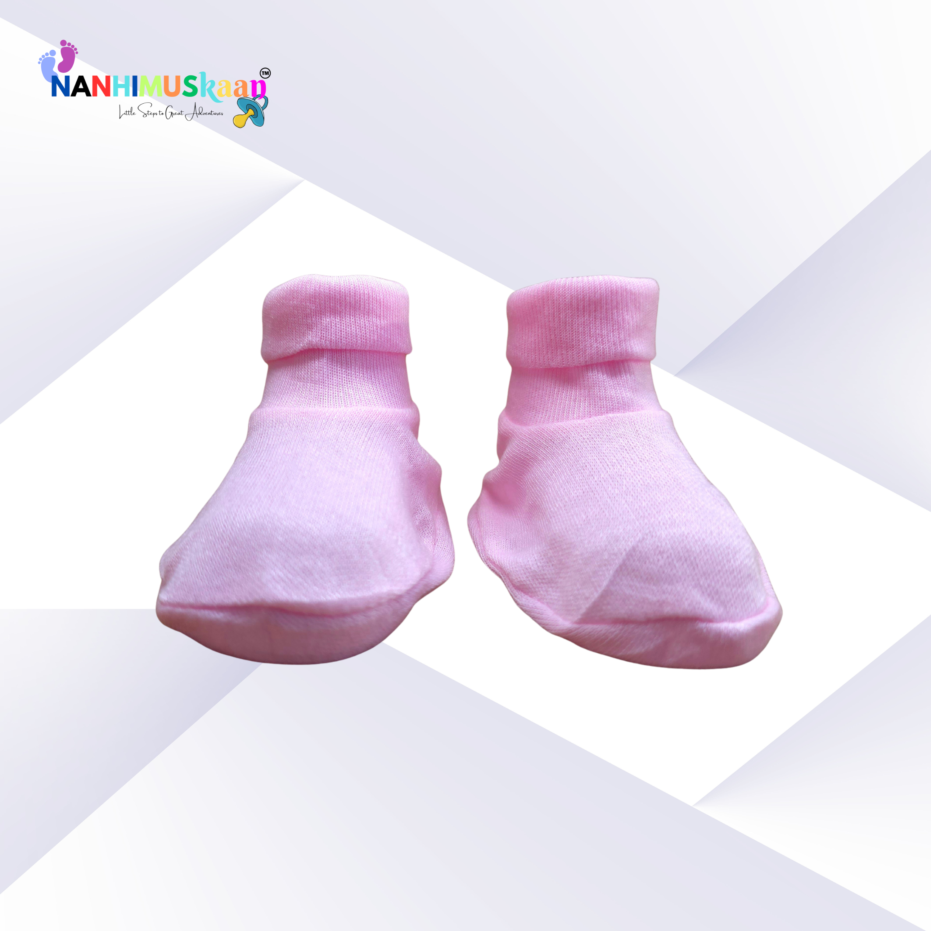 Cap Set (Cap, Mittens and Socks)