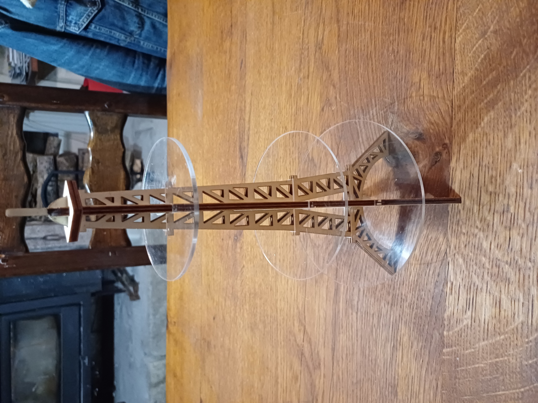 Fichier de découpe d'une tour Eiffel avec 3 plateaux