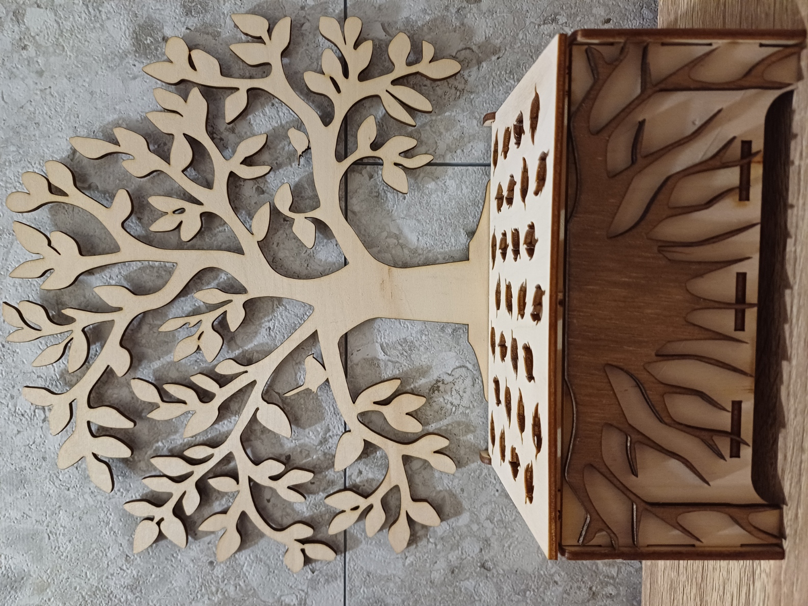 Fichier de découpe d'un arbre porte-bijoux