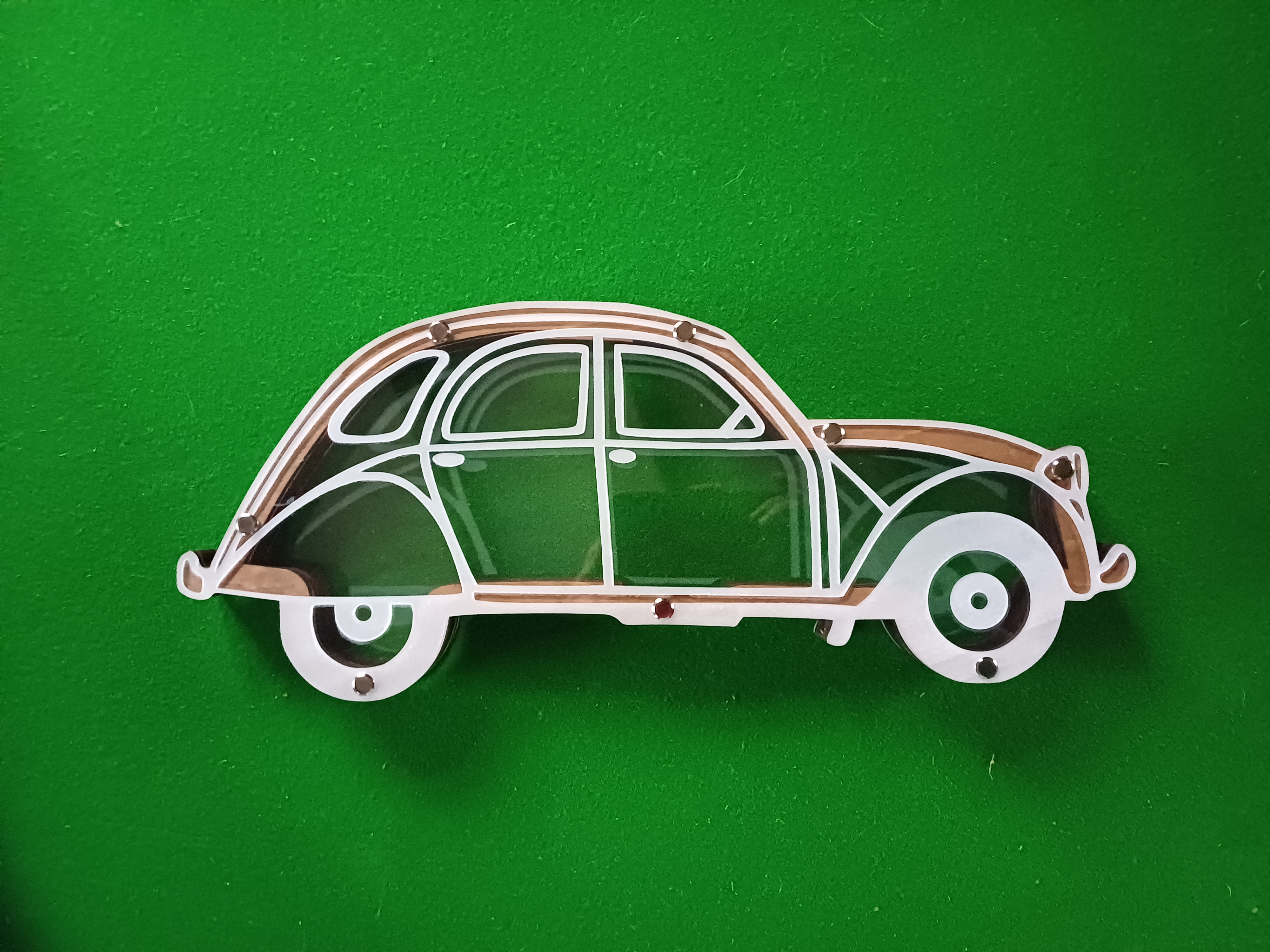 Fichier de découpe d'une tirelire ou urne en forme de 2CV